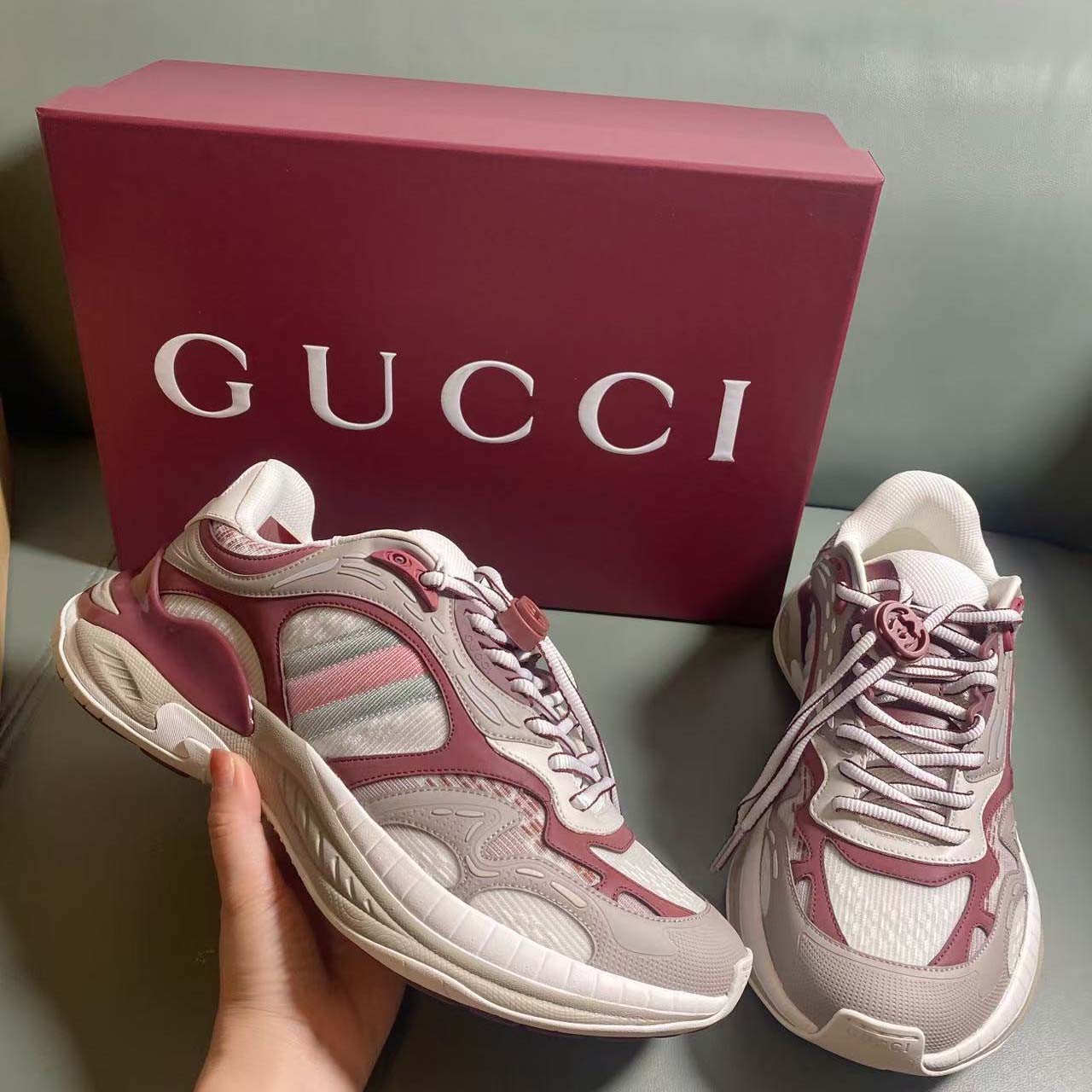Gucci Men's Gucci 2.0 Sneaker - FashionPlug