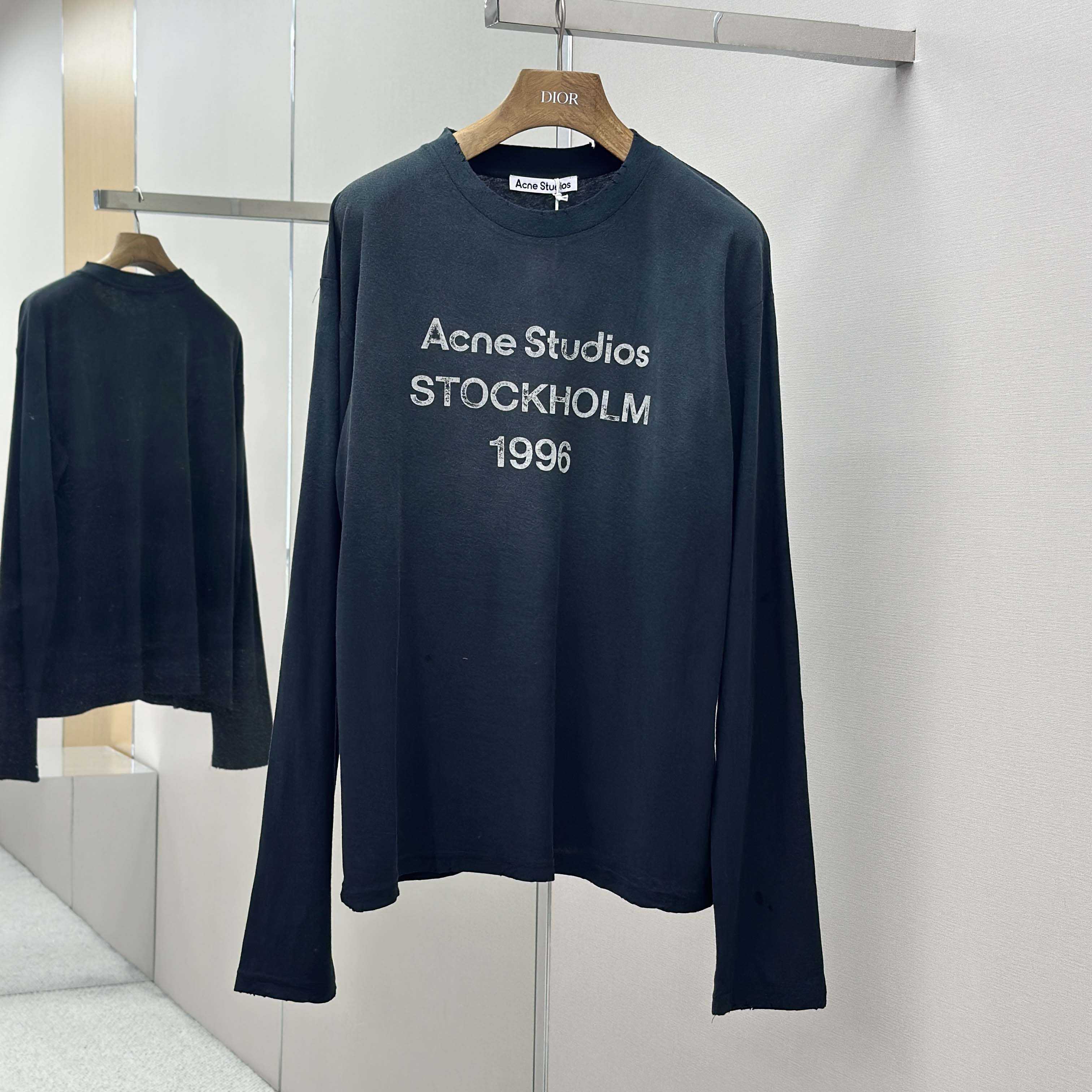 Acne Studios Logo T-shirt - Relaxed Fit - FashionPlug