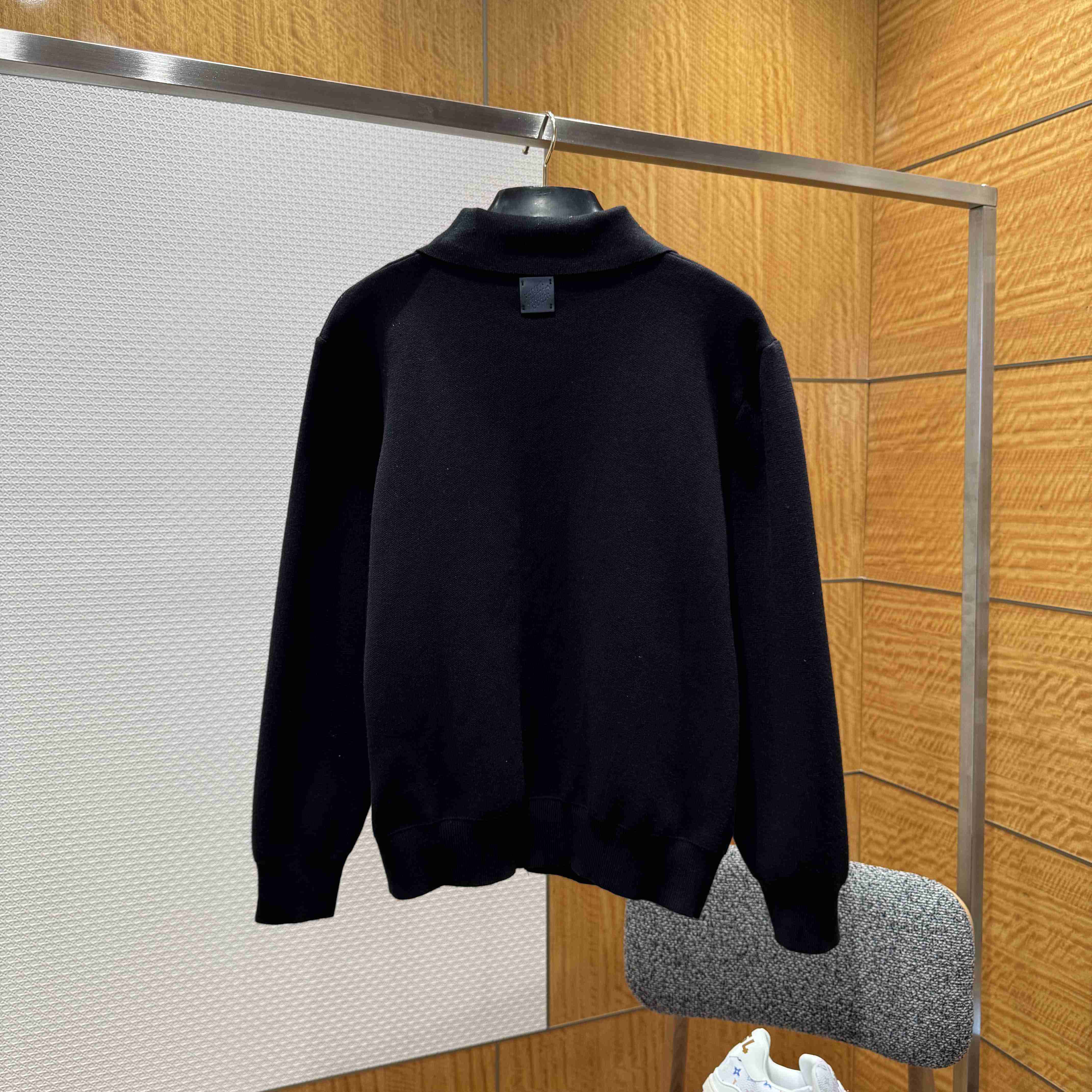Louis Vuitton Knit Blouson With Leather Details   1AH346 - FashionPlug