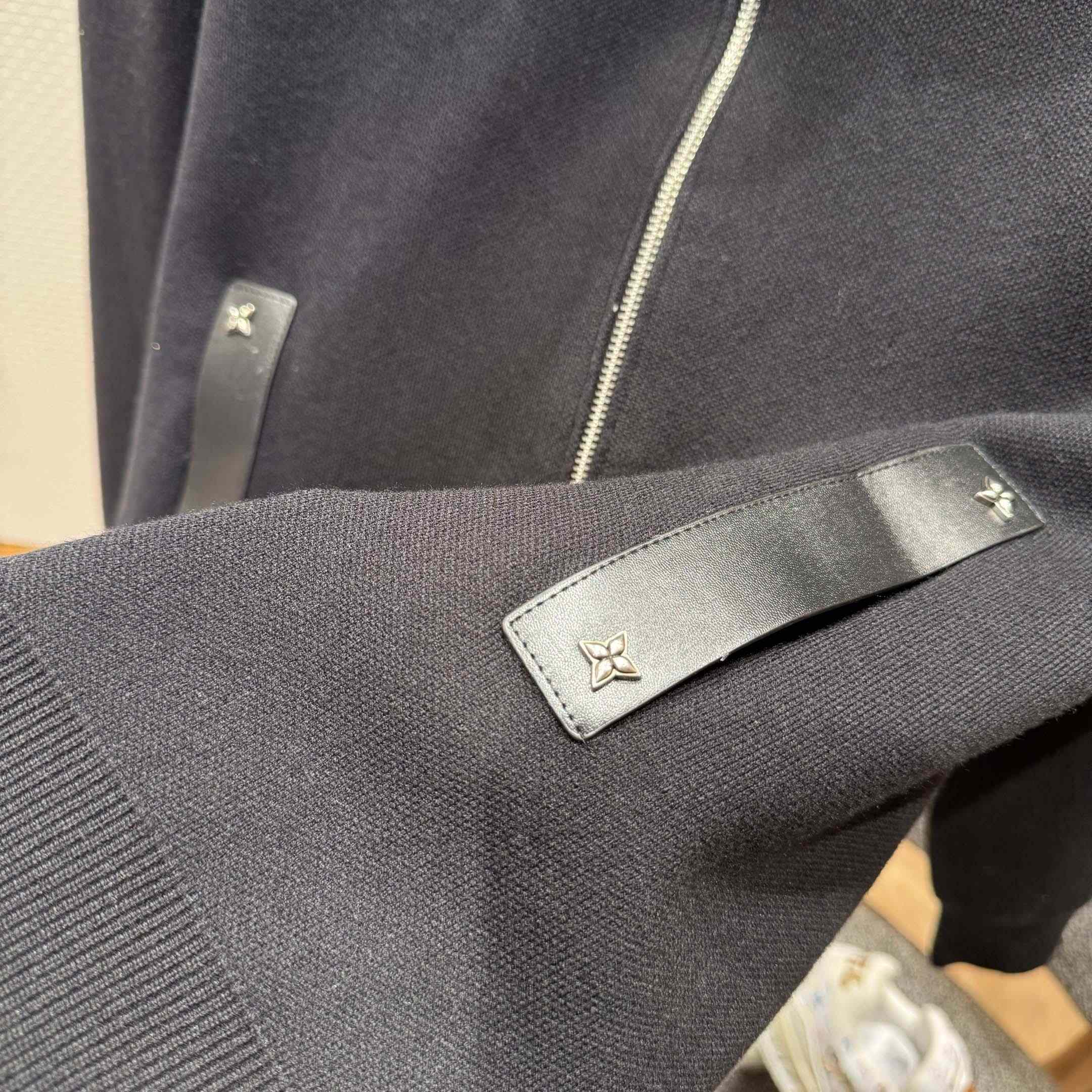 Louis Vuitton Knit Blouson With Leather Details   1AH346 - FashionPlug