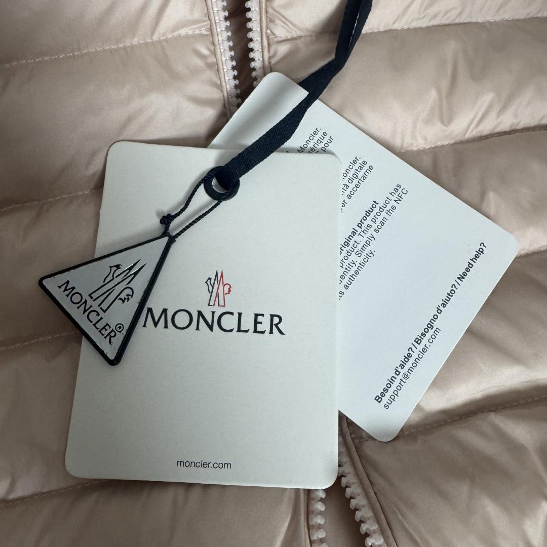 Moncler Igelle Short Down Jacket - FashionPlug