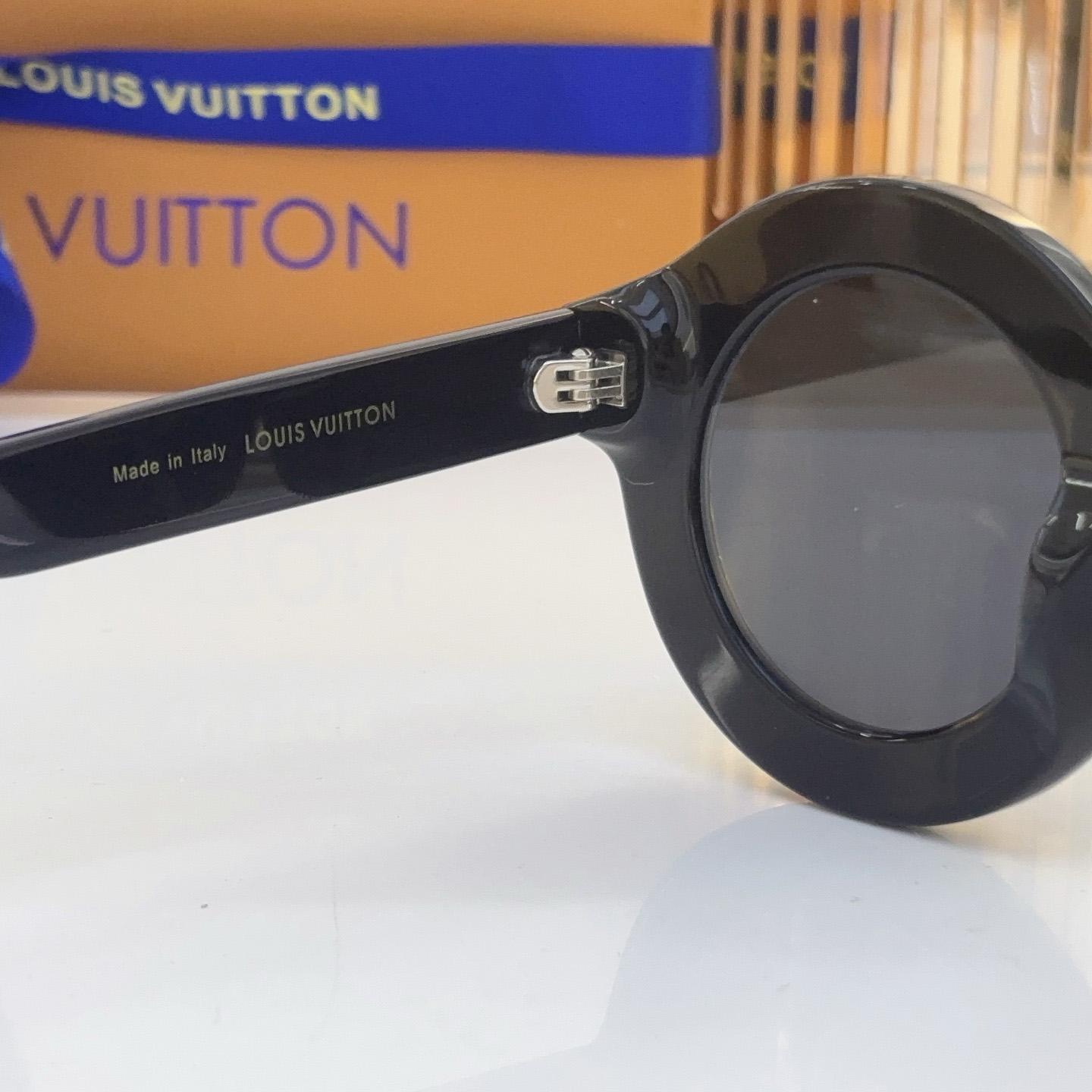Louis Vuitton LV Super Vision Round Sunglasses   Z2737U Z2386U - FashionPlug