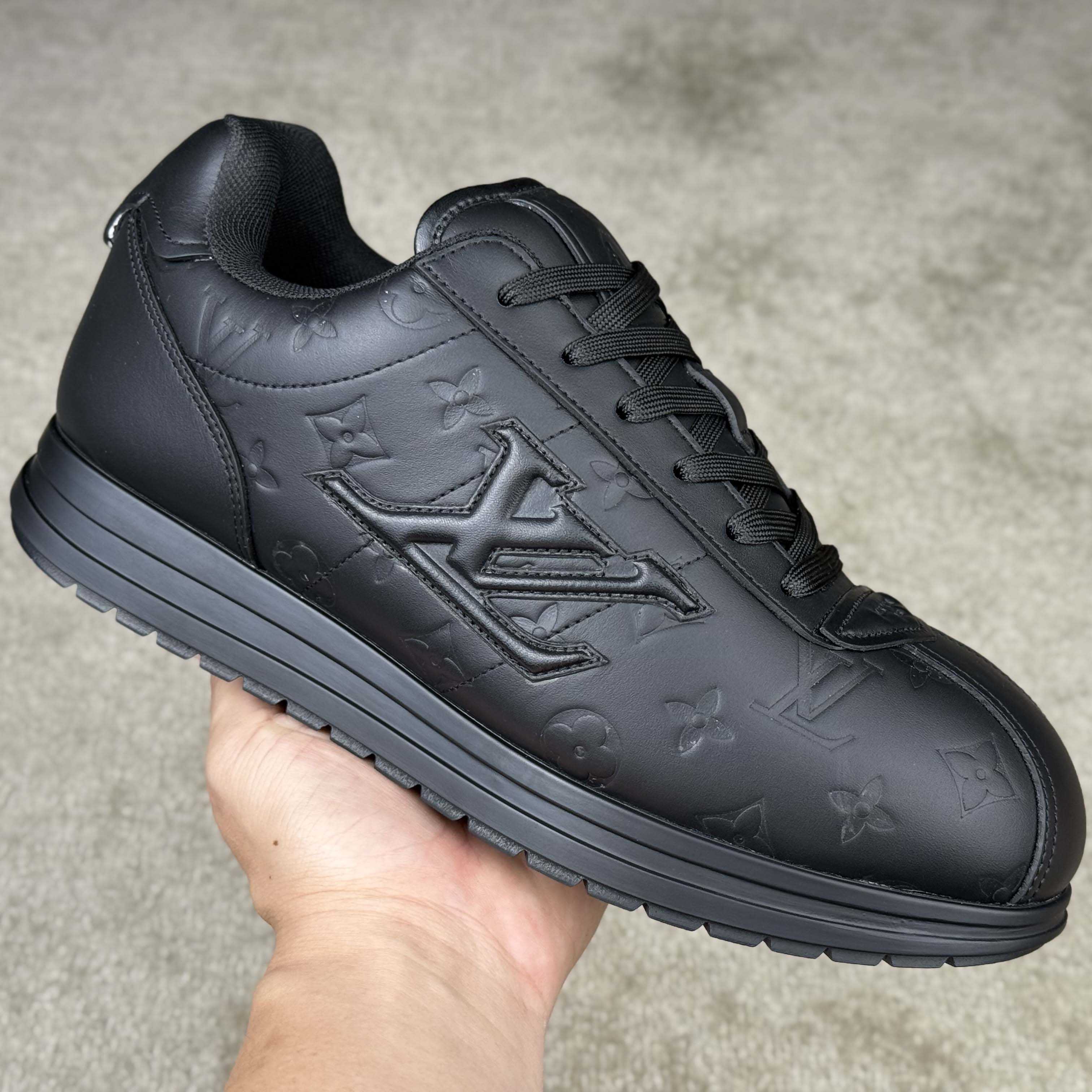 Louis Vuitton LV BUTTERSOFT Sneaker   - FashionPlug