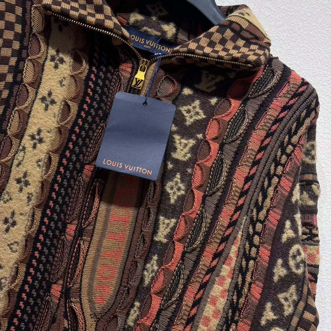Louis Vuitton Half-Zip Pullover   1AIM84 - FashionPlug