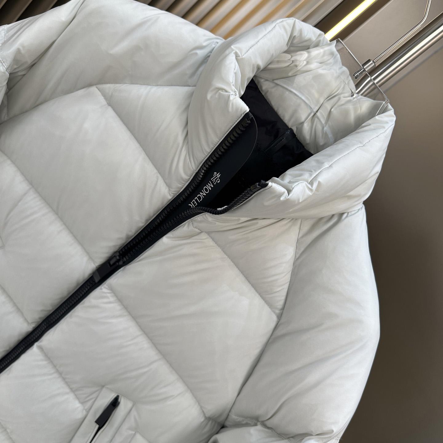 Moncler Short Down Jacket - FashionPlug
