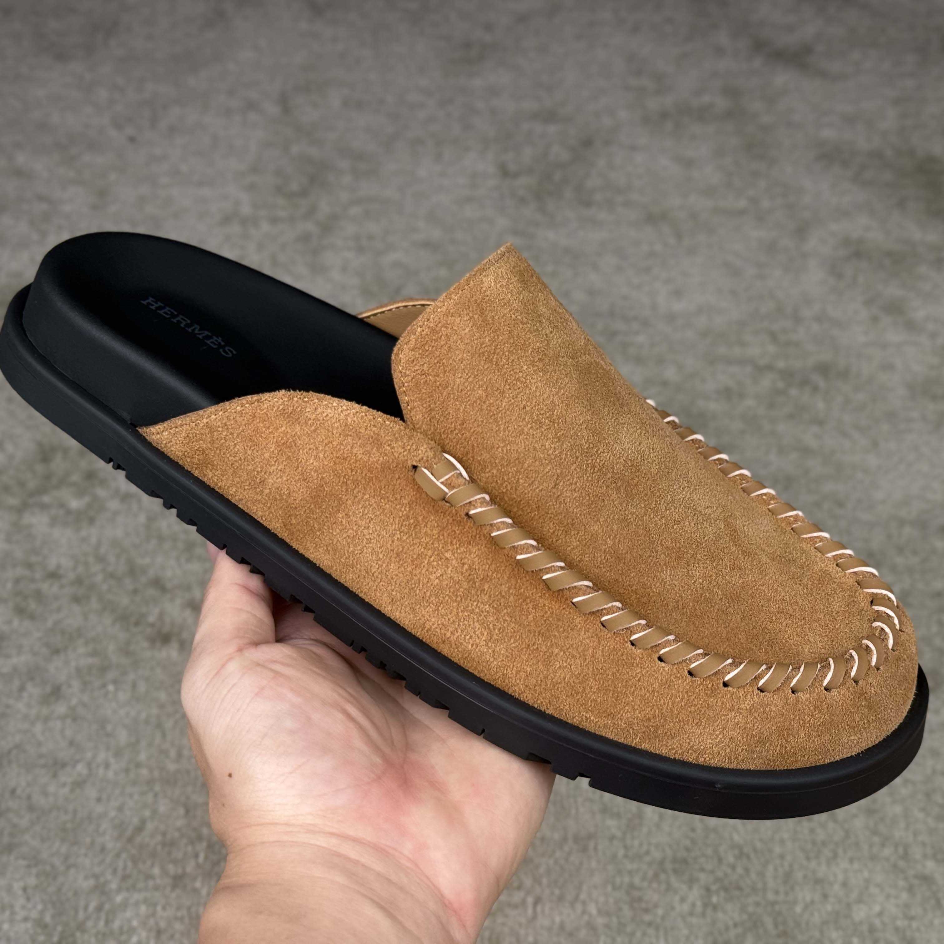 Hermes Johan Mule - FashionPlug