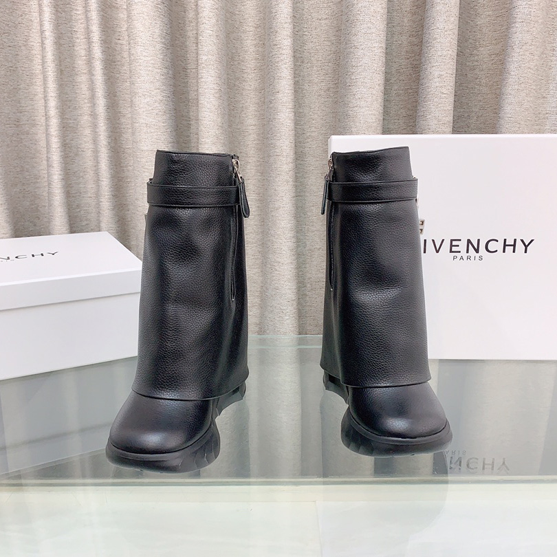 Givenchy Shark Lock Boots - FashionPlug