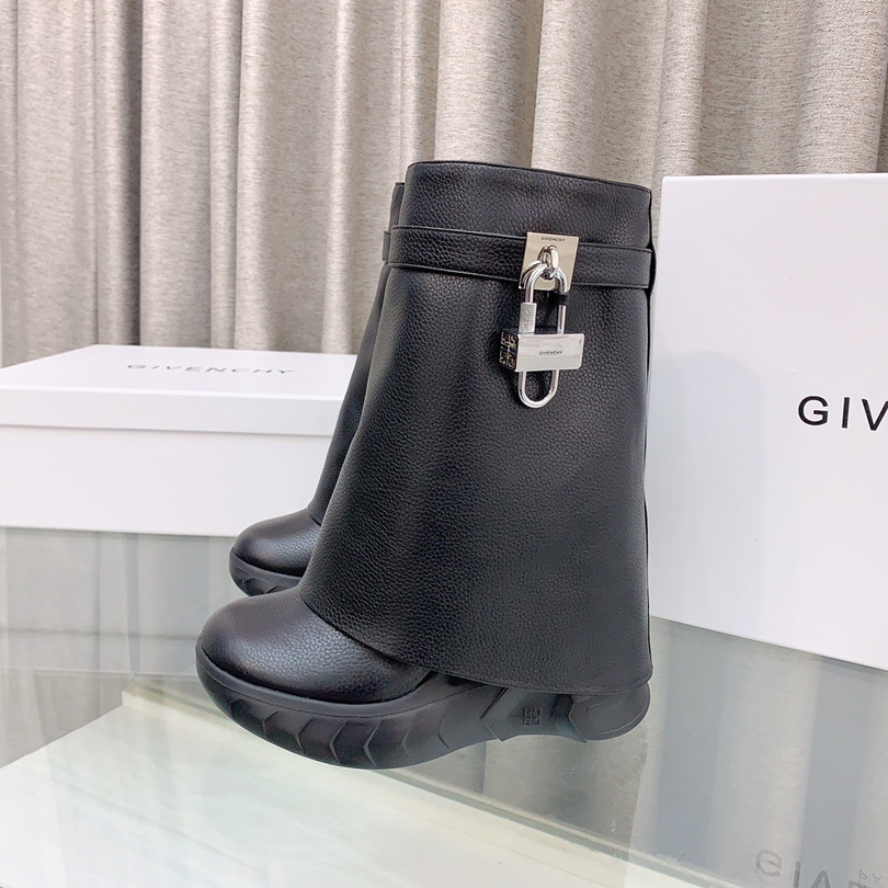 Givenchy Shark Lock Boots - FashionPlug