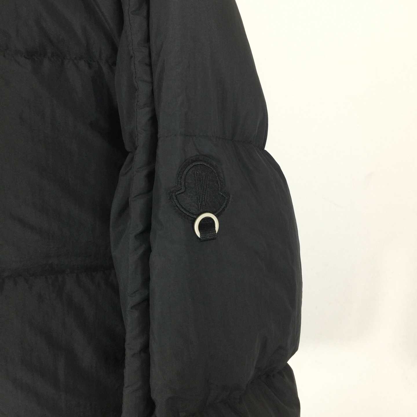 Moncler X Willow Smith Yael Down Jacket In Black - FashionPlug