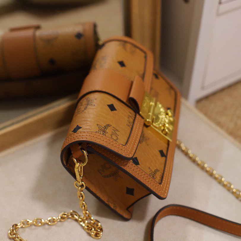 MCM Tracy Crossbody In Visetos （11x 18.5 x 5cm） - FashionPlug