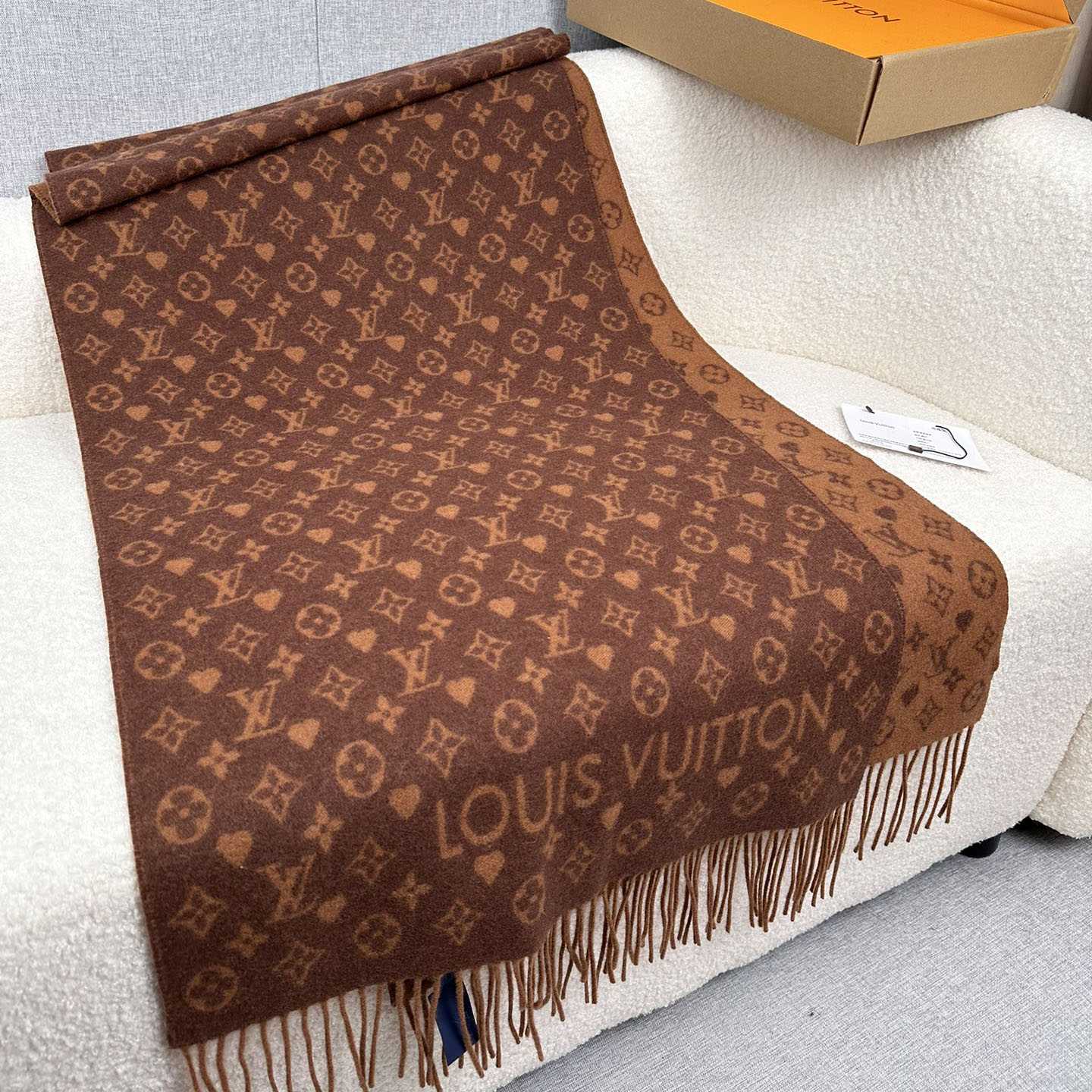 Louis Vuitton Game On Scarf   45*180cm - FashionPlug