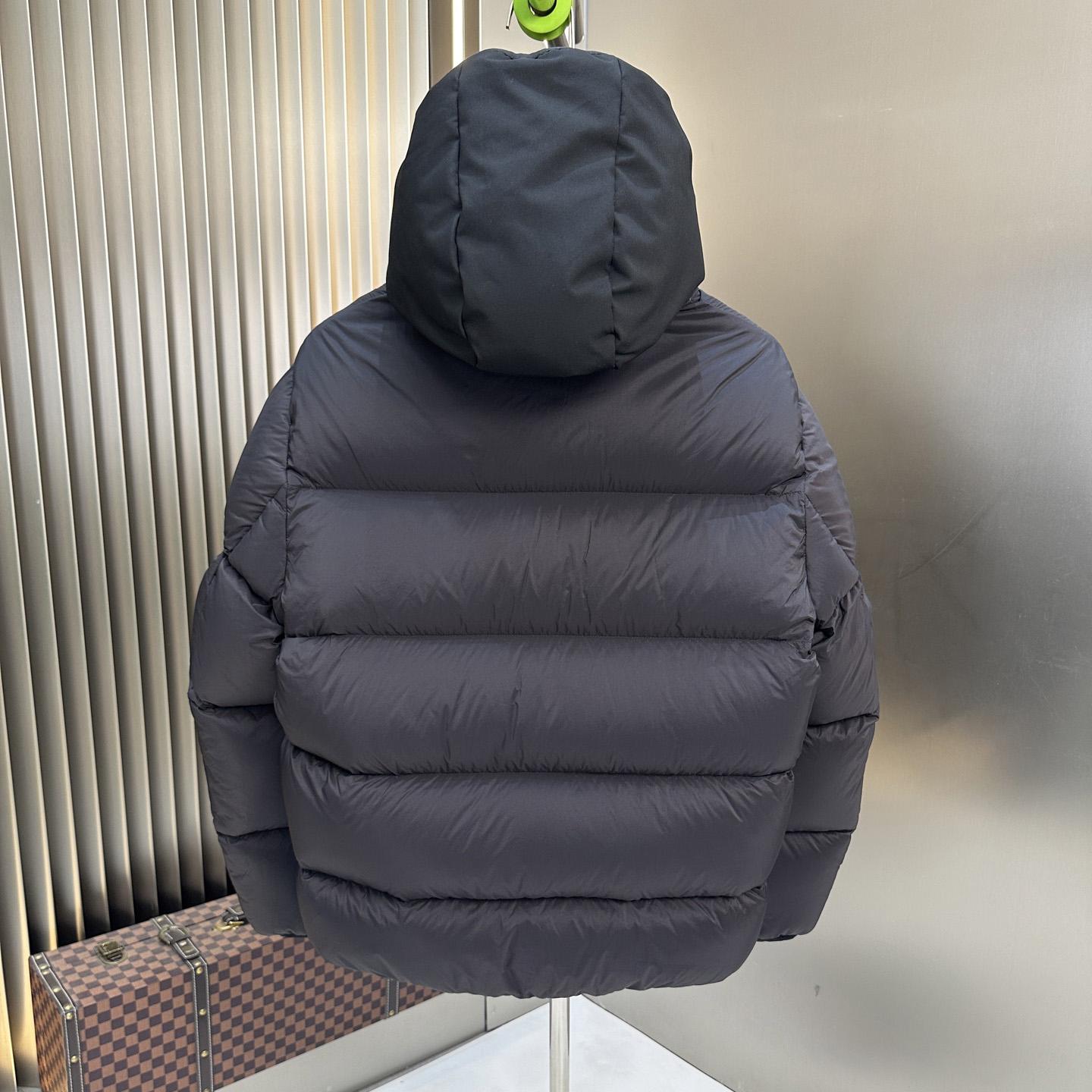 Moncler Forez Hooded Short Down Jacket - FashionPlug