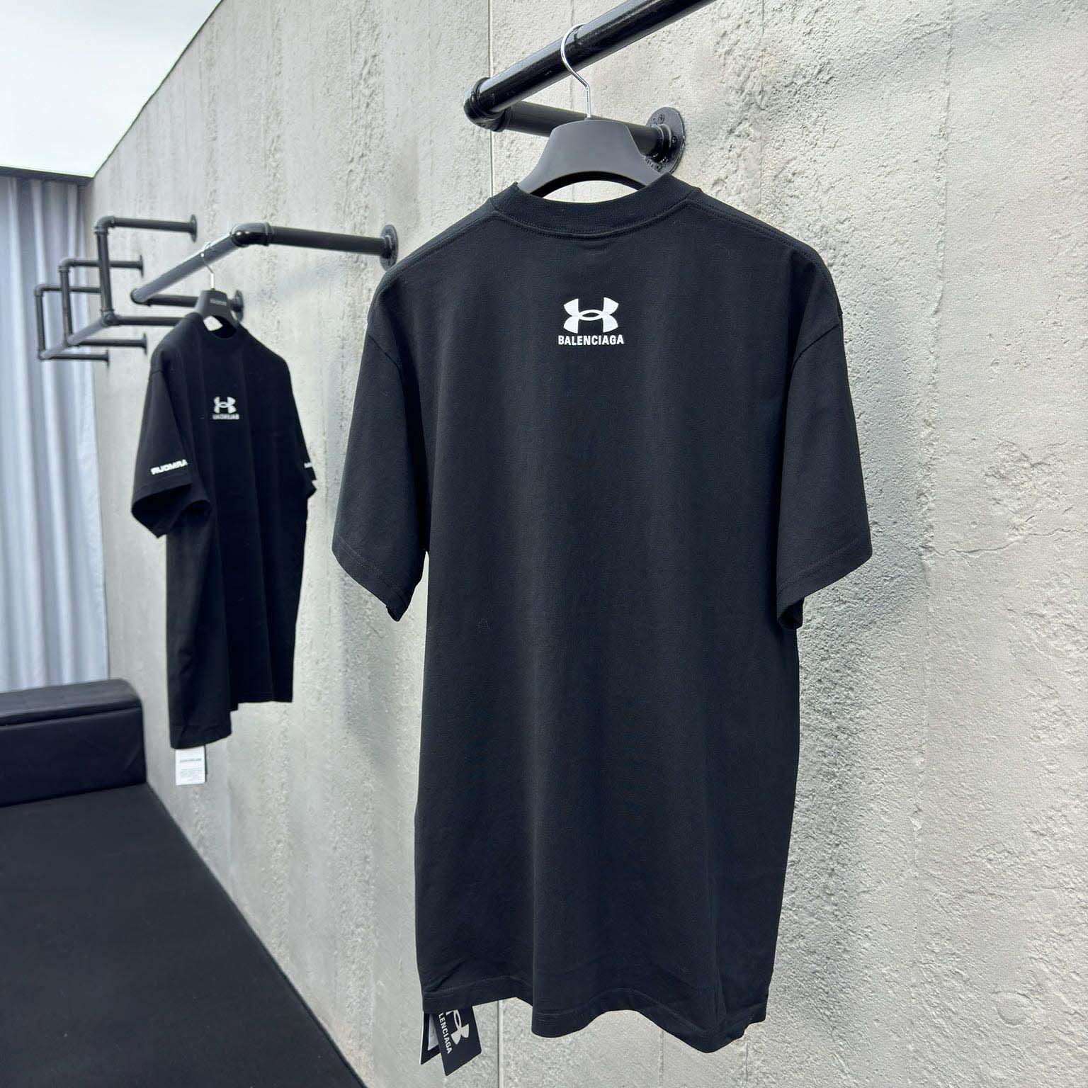 Balenciaga Under Armour® T-Shirt Oversized In Black And White - FashionPlug