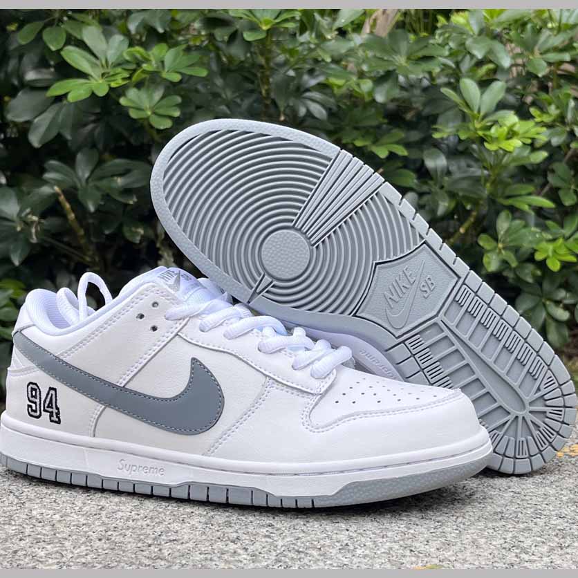 Supreme x Nike SB Dunk Low "White"   HQ8487-100 - FashionPlug
