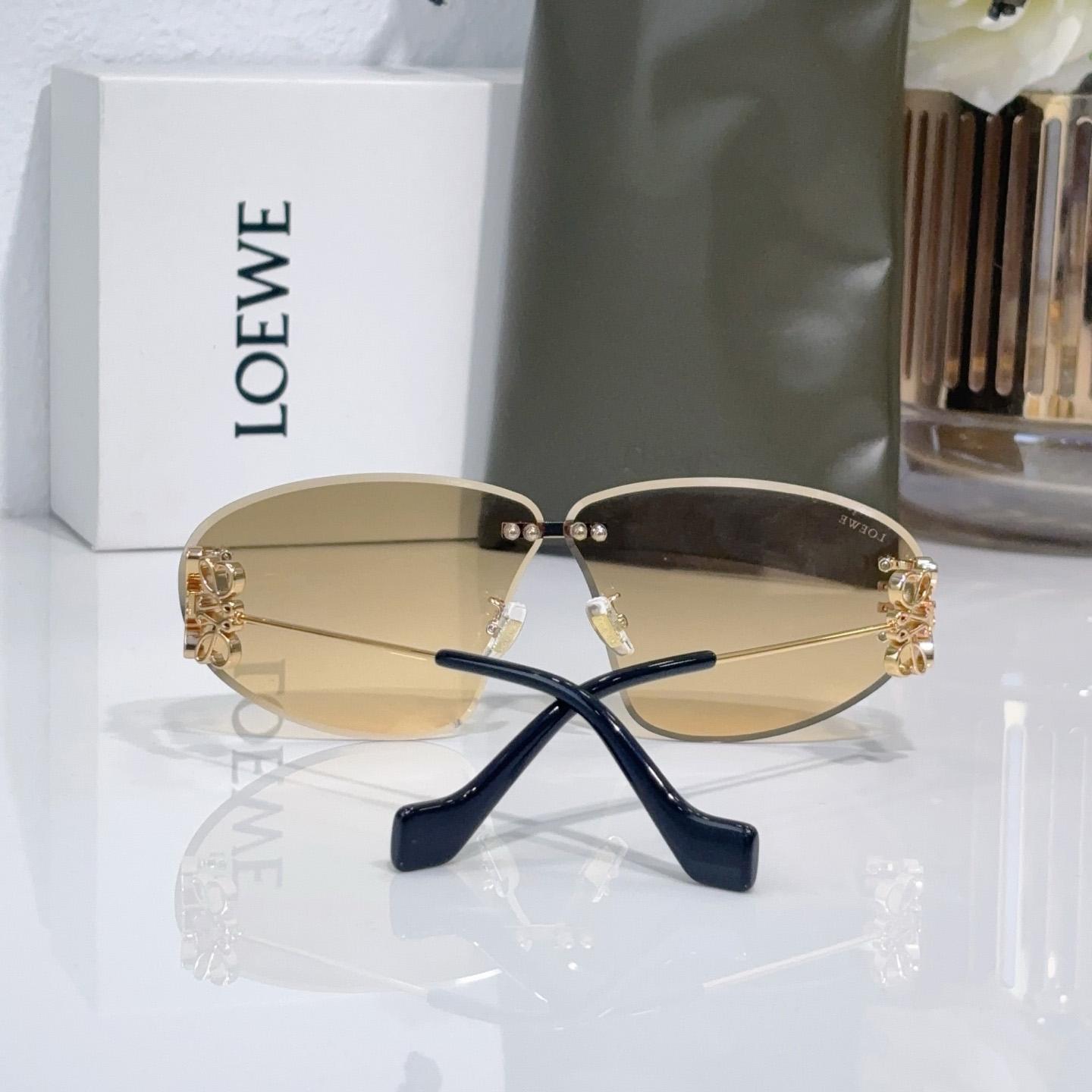 Loewe LW40048U Sunglasses  - FashionPlug