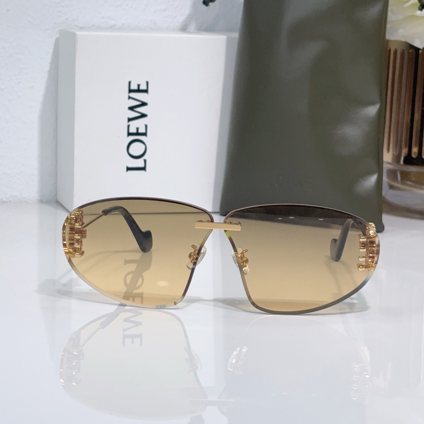 Loewe LW40048U Sunglasses  - FashionPlug