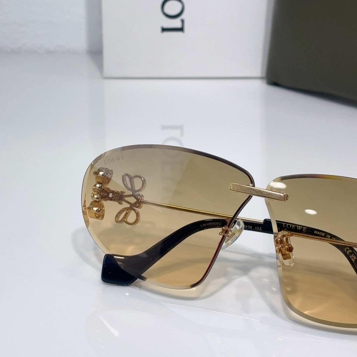Loewe LW40048U Sunglasses  - FashionPlug