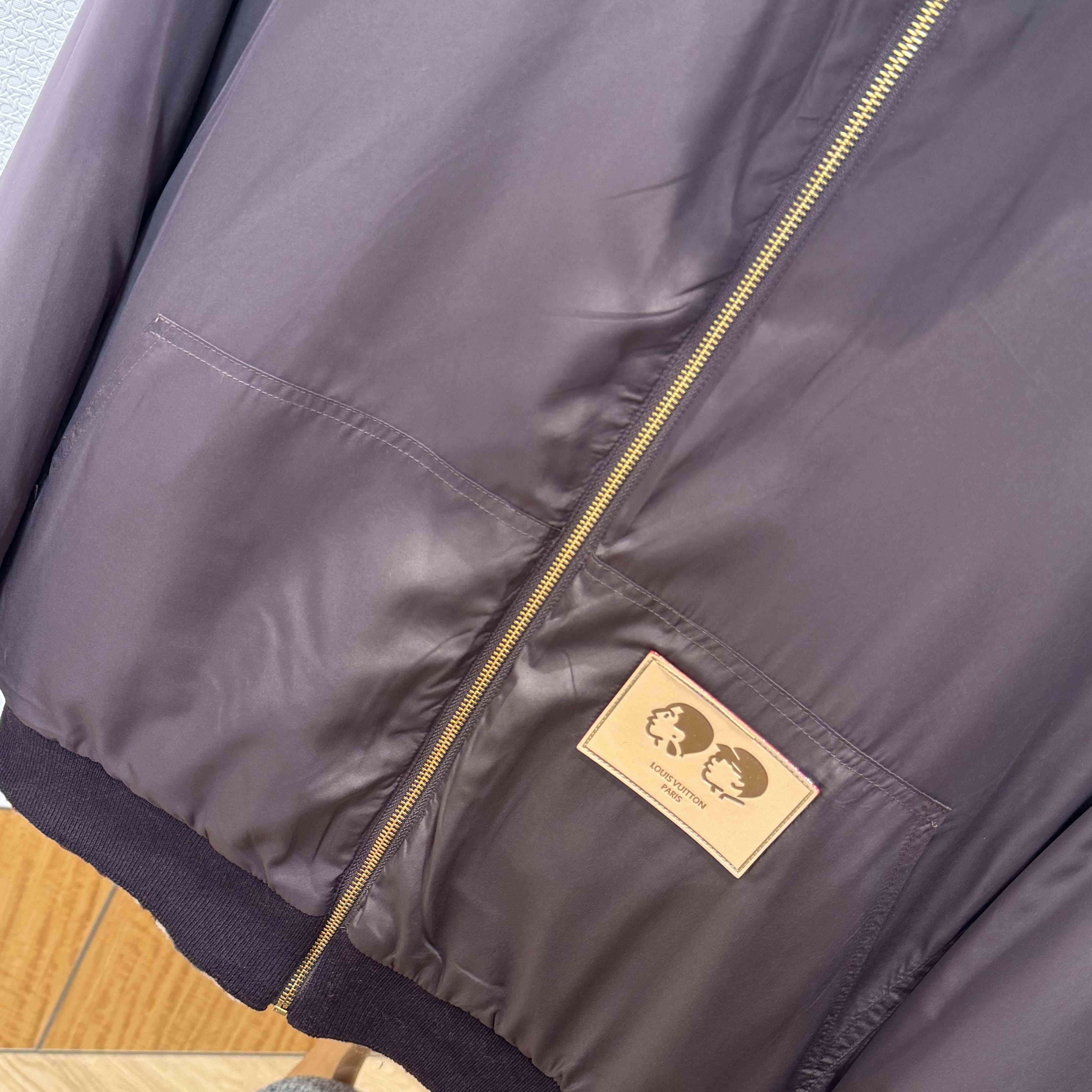 Louis Vuitton Reversible Fleece Blouson   1AIMJS - FashionPlug