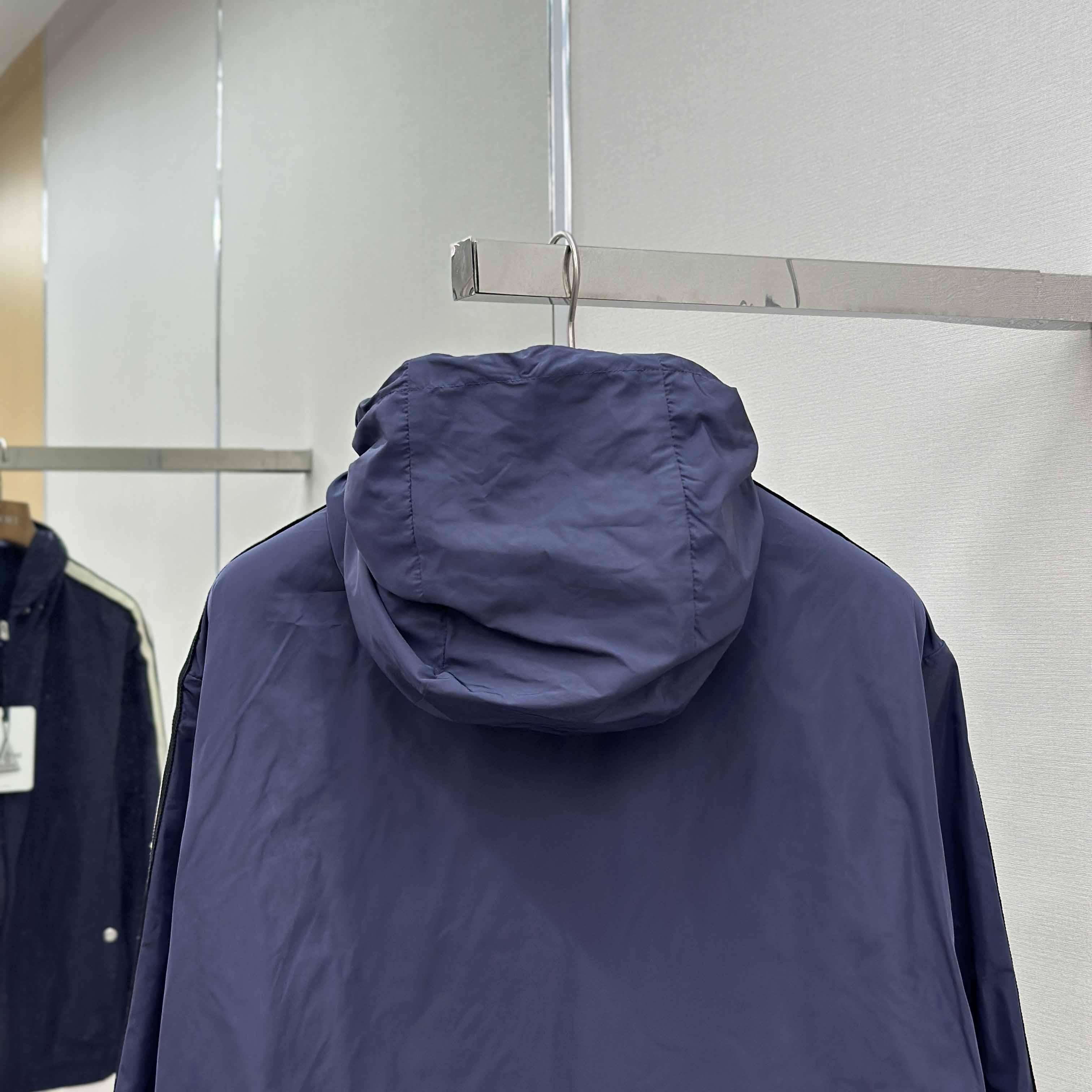 Moncler Olan Jacket - FashionPlug