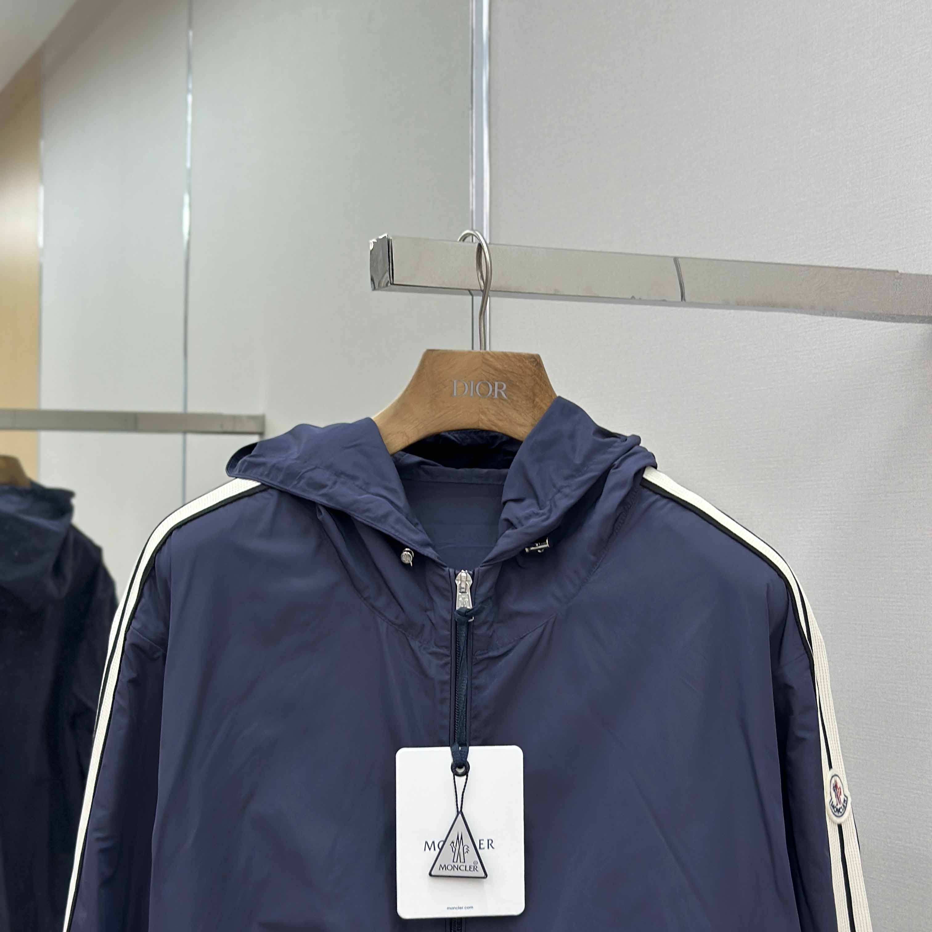 Moncler Olan Jacket - FashionPlug