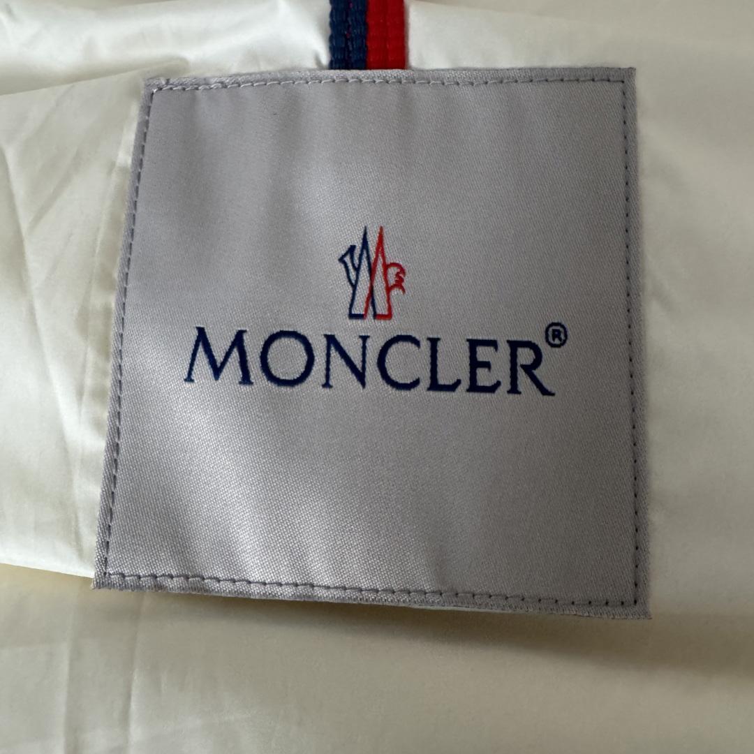 Moncler Maya 70 Hooded Short Down Jacket - FashionPlug