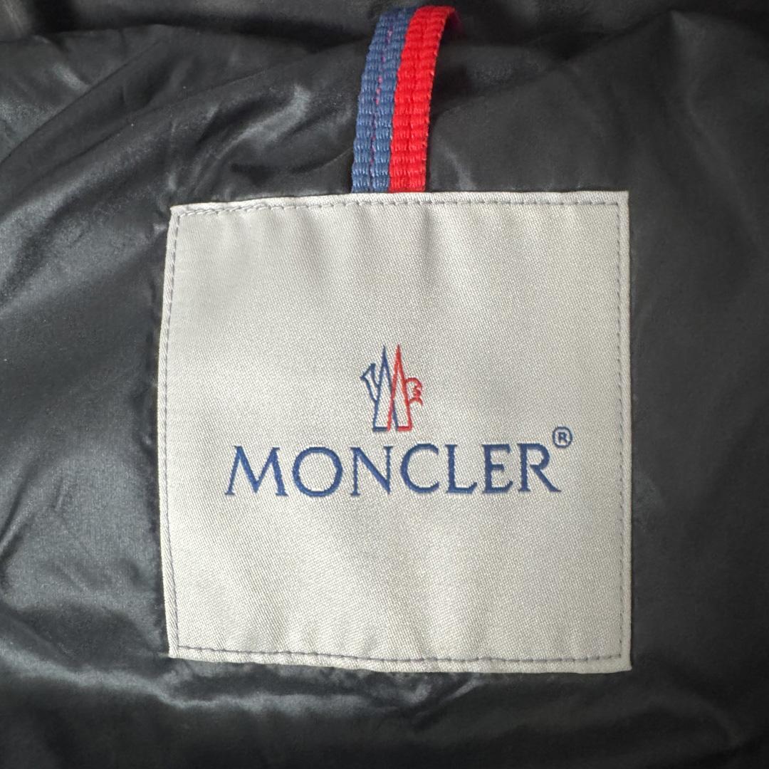 Moncler Maya 70 Hooded Short Down Jacket - FashionPlug