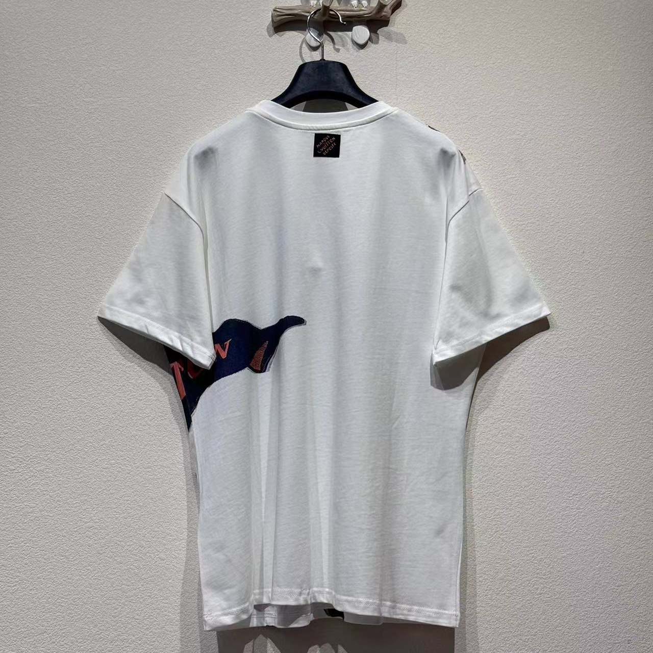 Louis Vuitton Intarsia Graphic T-Shirt   1AIHZZ - FashionPlug