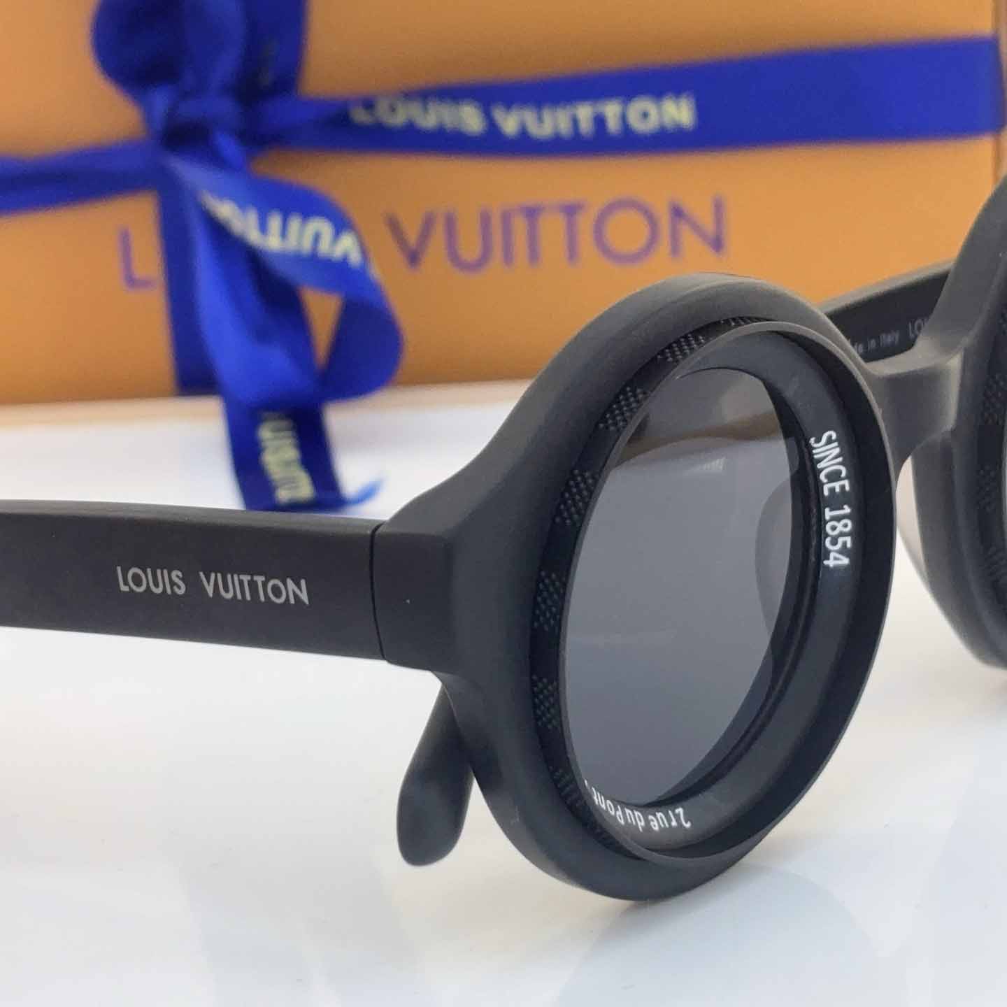 Louis Vuitton LV Super Vision Round Sunglasses   Z2737U Z2386U - FashionPlug