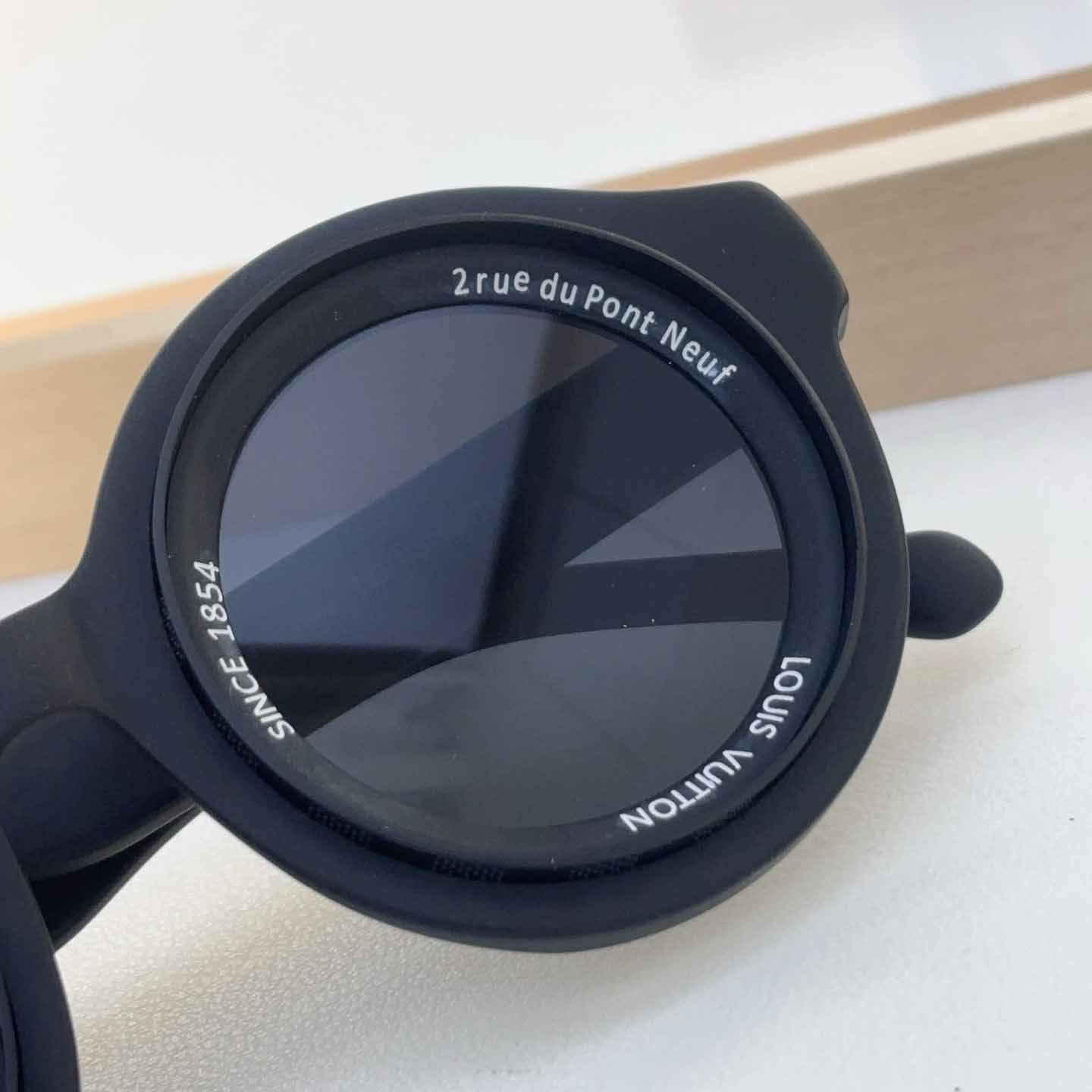 Louis Vuitton LV Super Vision Round Sunglasses   Z2737U Z2386U - FashionPlug