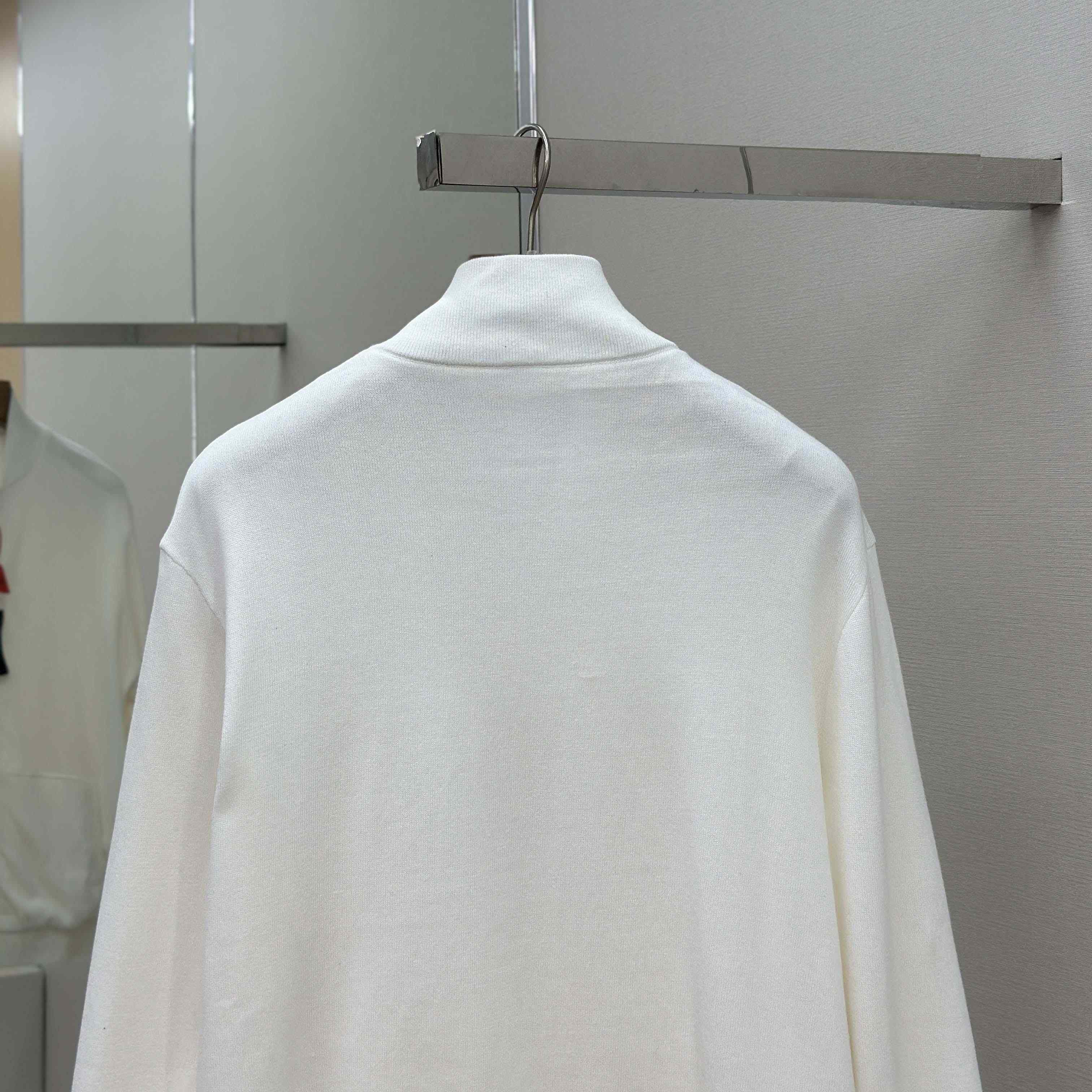 Louis Vuitton Monogram Reversible Light Bomber   1AHUWH - FashionPlug
