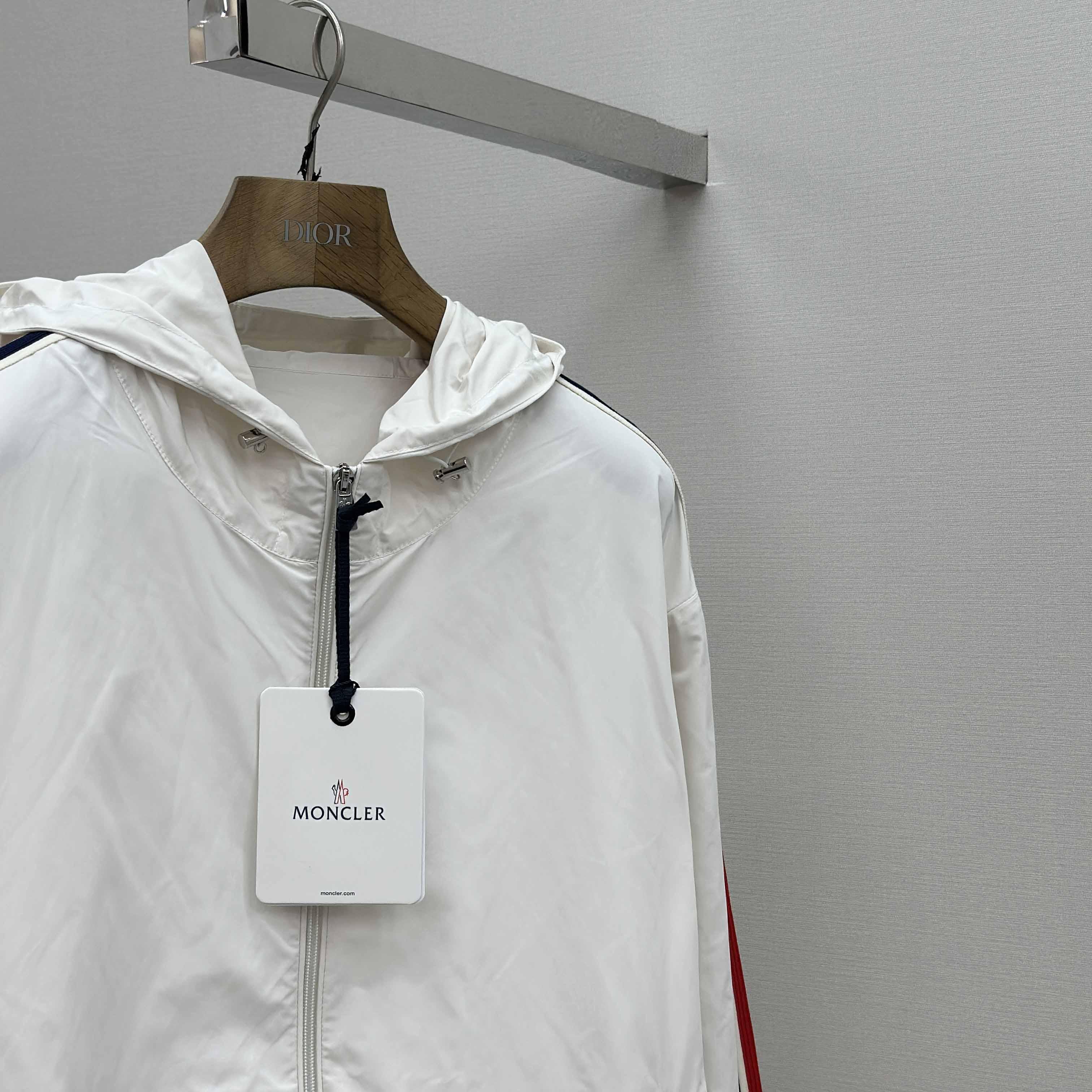 Moncler Olan Jacket - FashionPlug