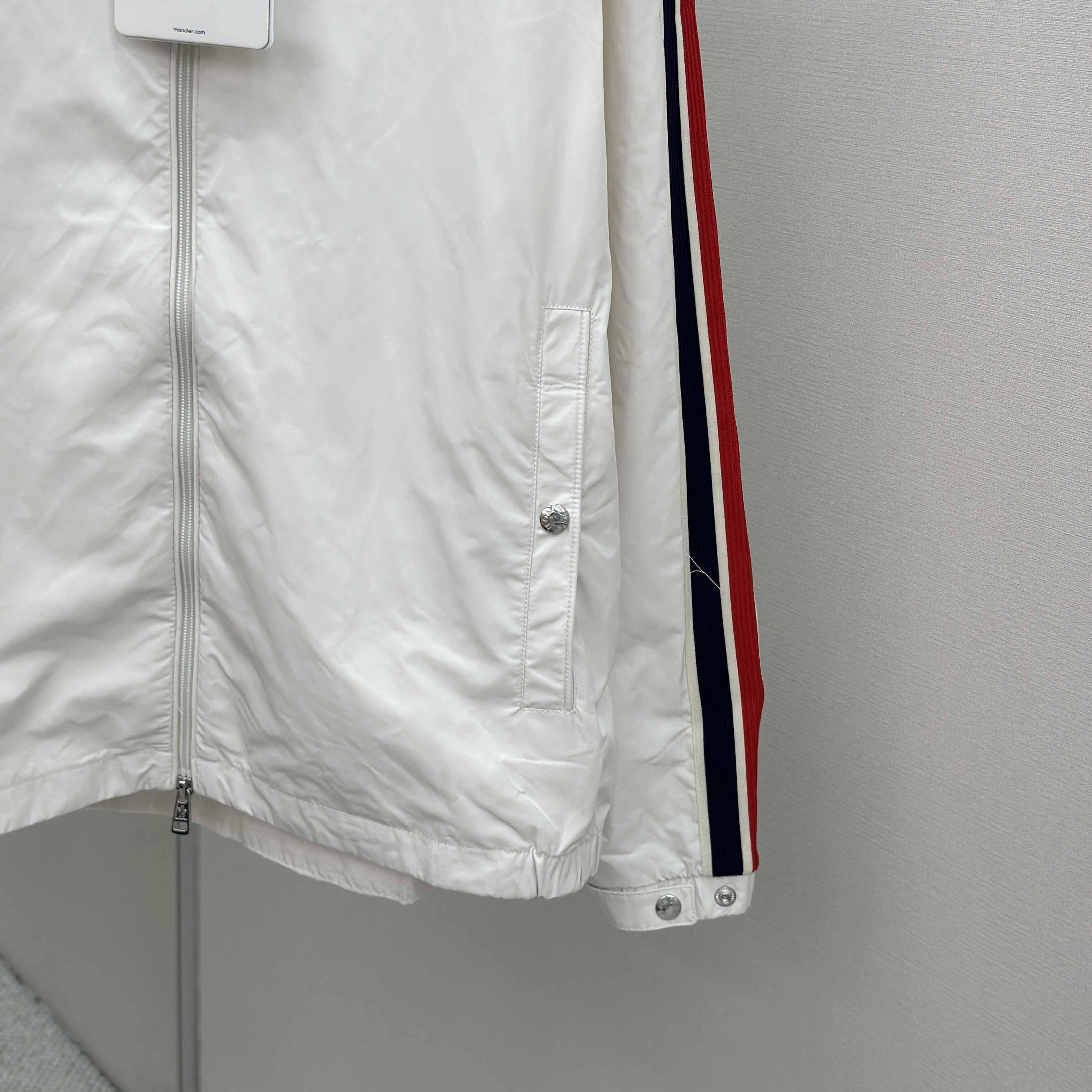 Moncler Olan Jacket - FashionPlug
