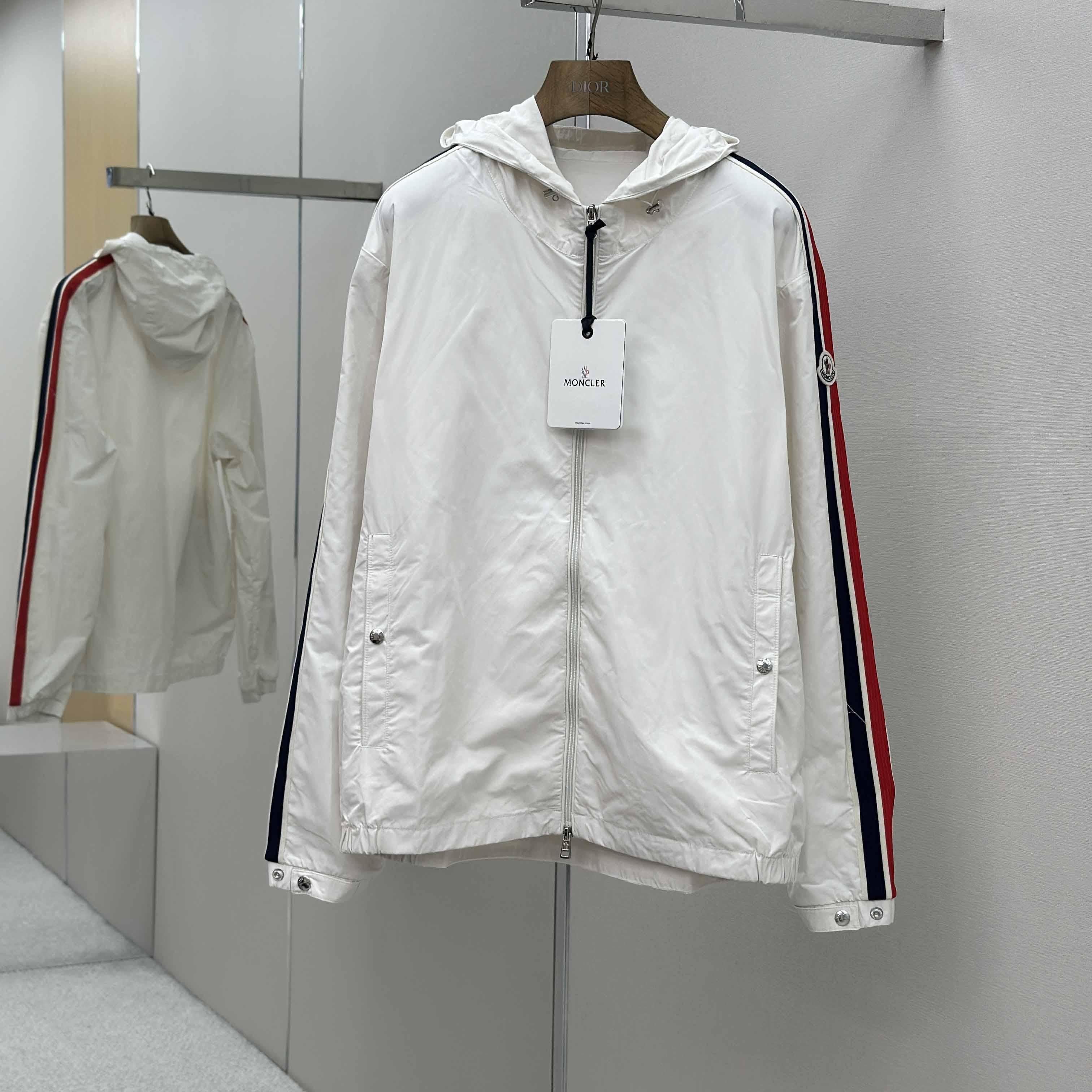 Moncler Olan Jacket - FashionPlug