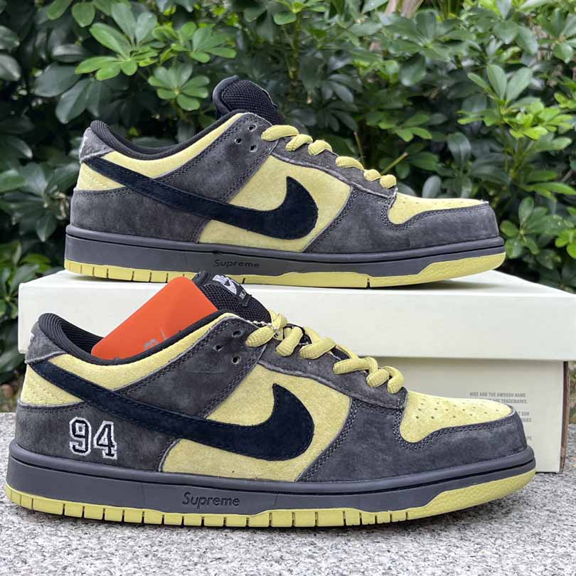 Supreme x Nike SB Dunk Low   HQ8487-300 - FashionPlug