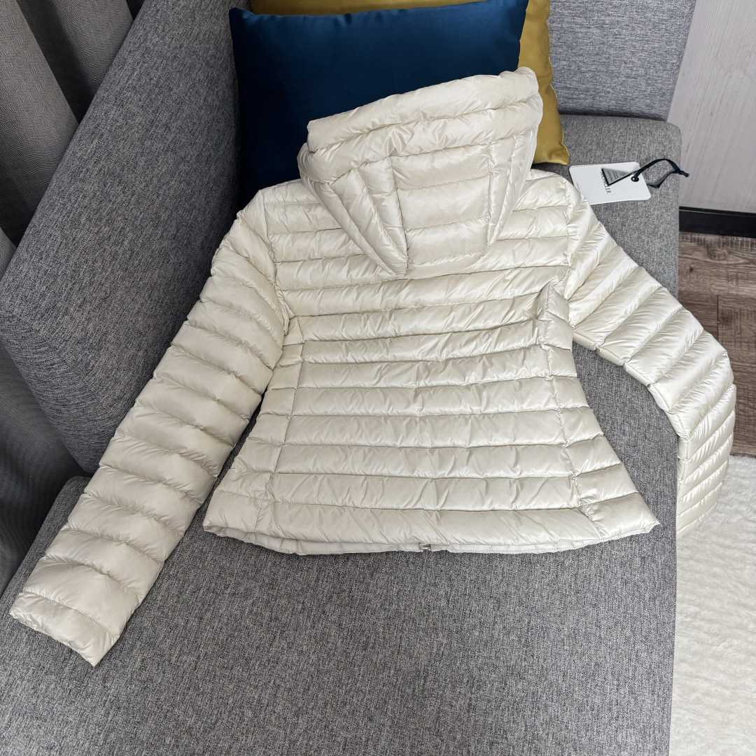 Moncler Ige Hooded Short Down Jacket - FashionPlug