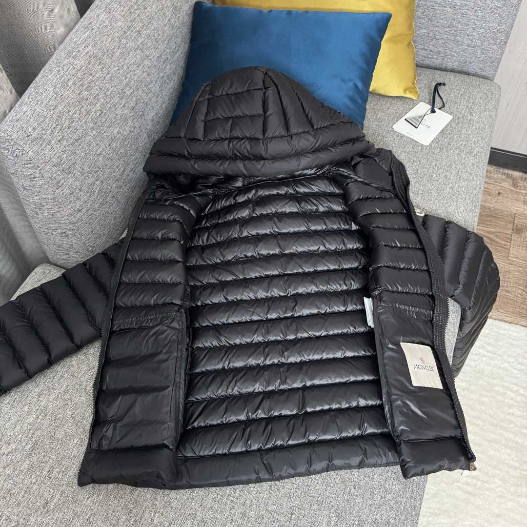 Moncler Ige Hooded Short Down Jacket - FashionPlug