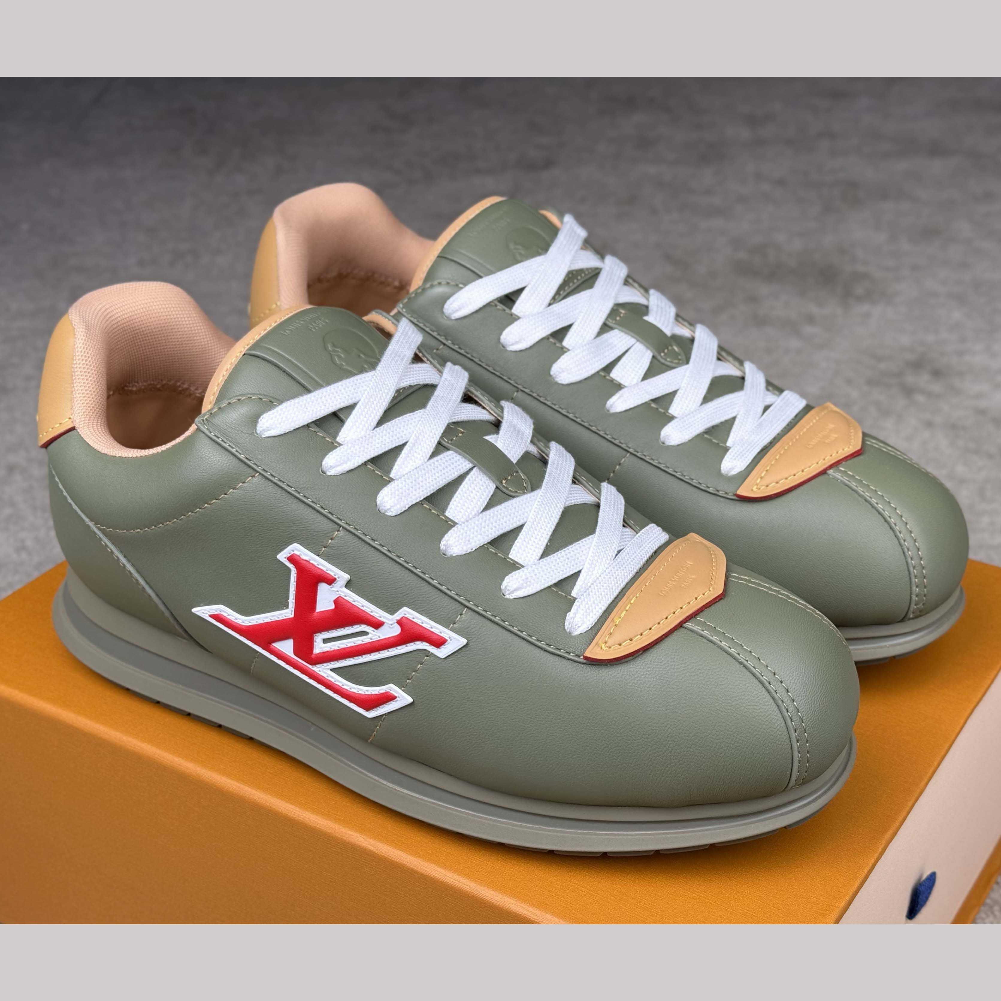 Louis Vuitton LV BUTTERSOFT Sneaker    1AIKHL - FashionPlug