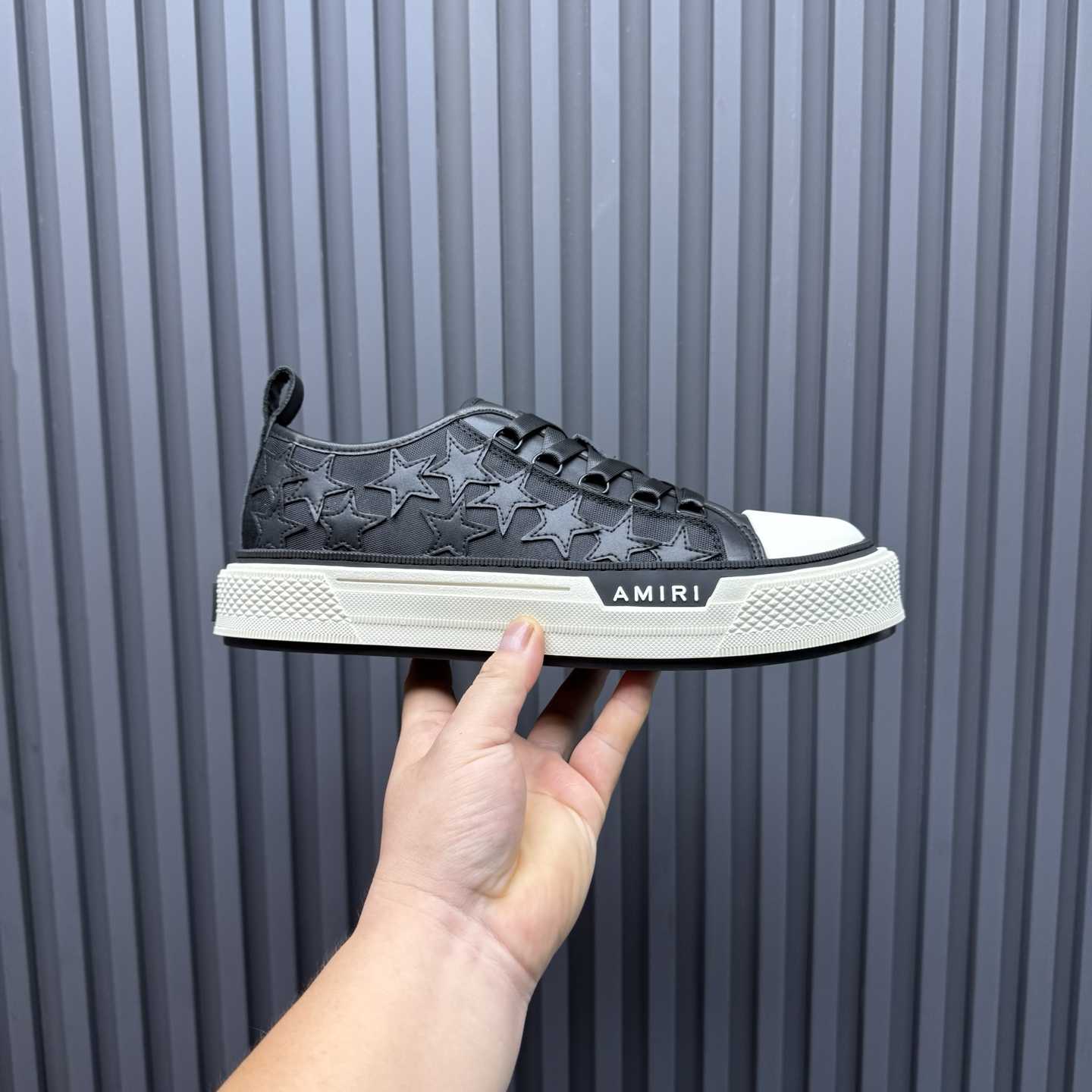 Amiri Stars Low Sneakers - FashionPlug