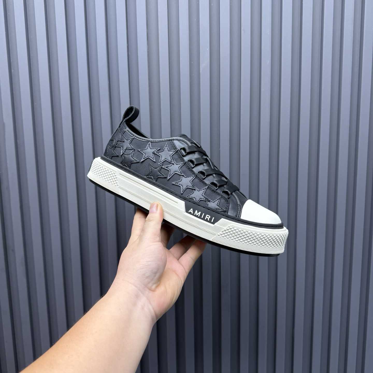 Amiri Stars Low Sneakers - FashionPlug
