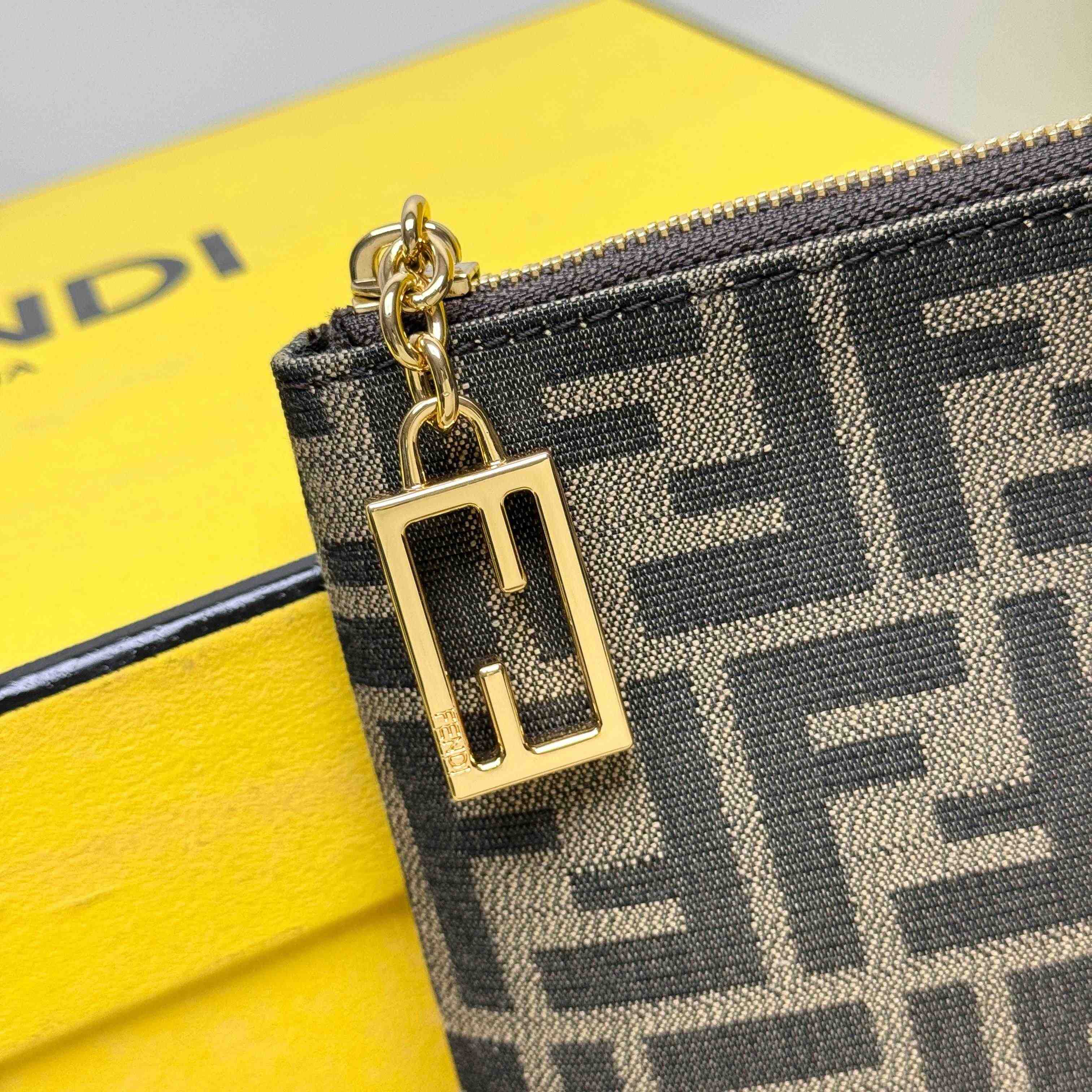 Fendi Flat Baguette Pouch Medium - FashionPlug