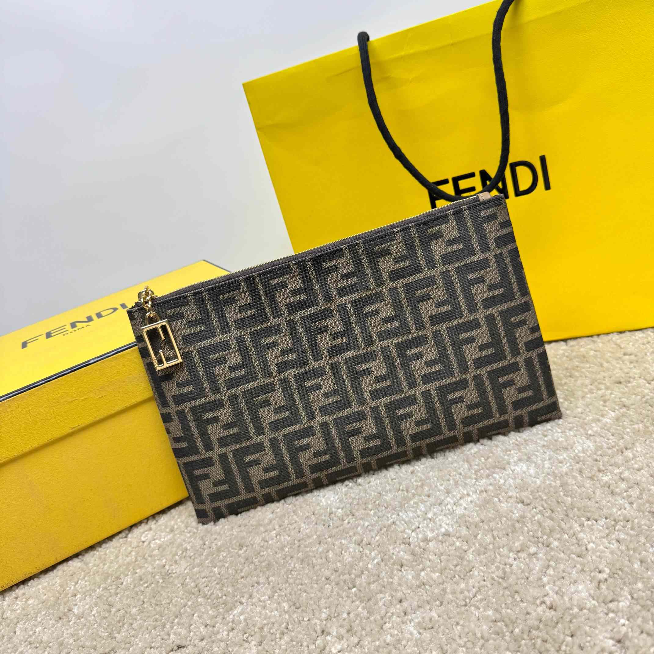Fendi Flat Baguette Pouch Medium - FashionPlug