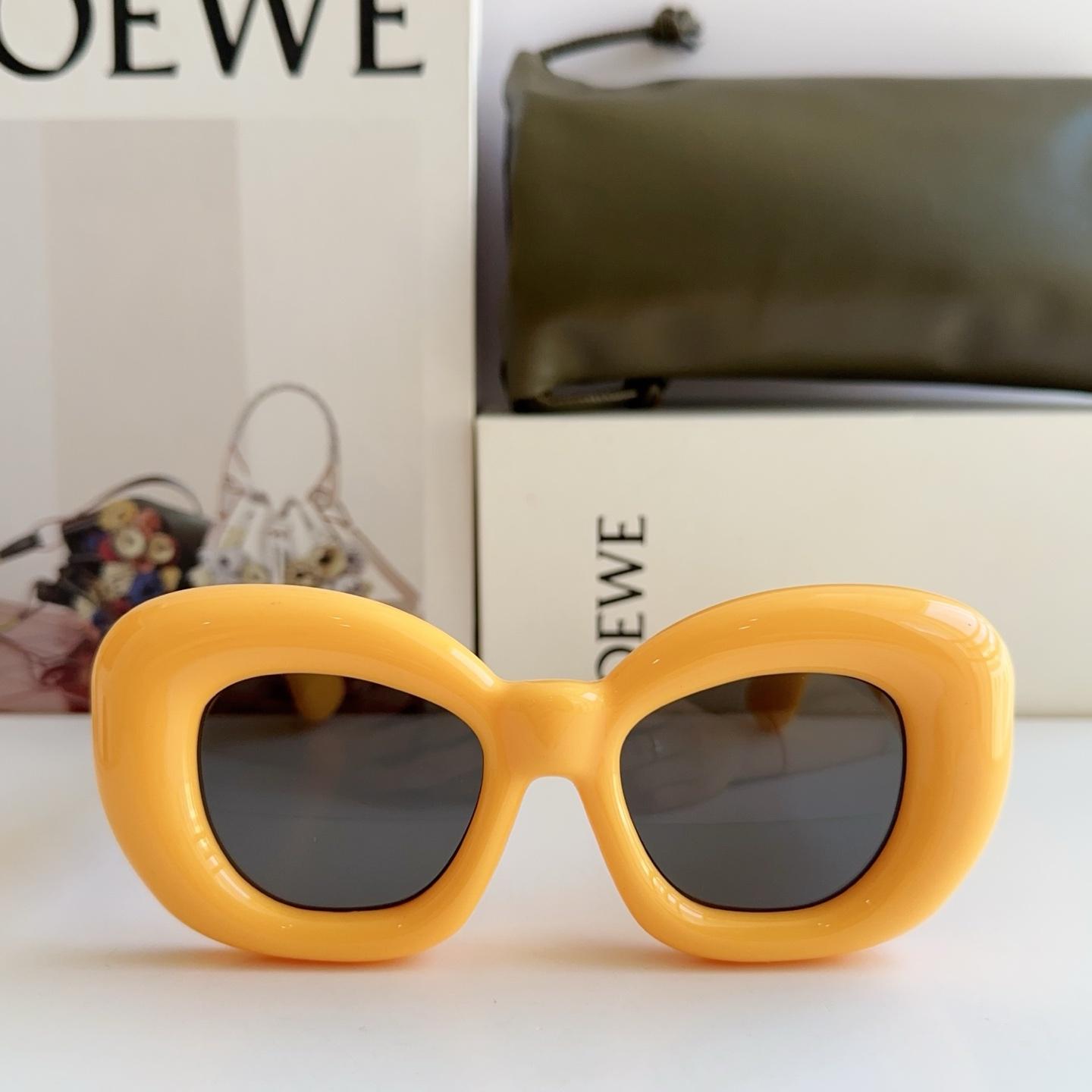 Loewe LW40100l Sunglasses  - FashionPlug