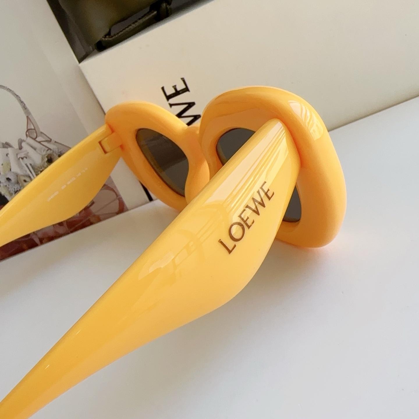 Loewe LW40100l Sunglasses  - FashionPlug