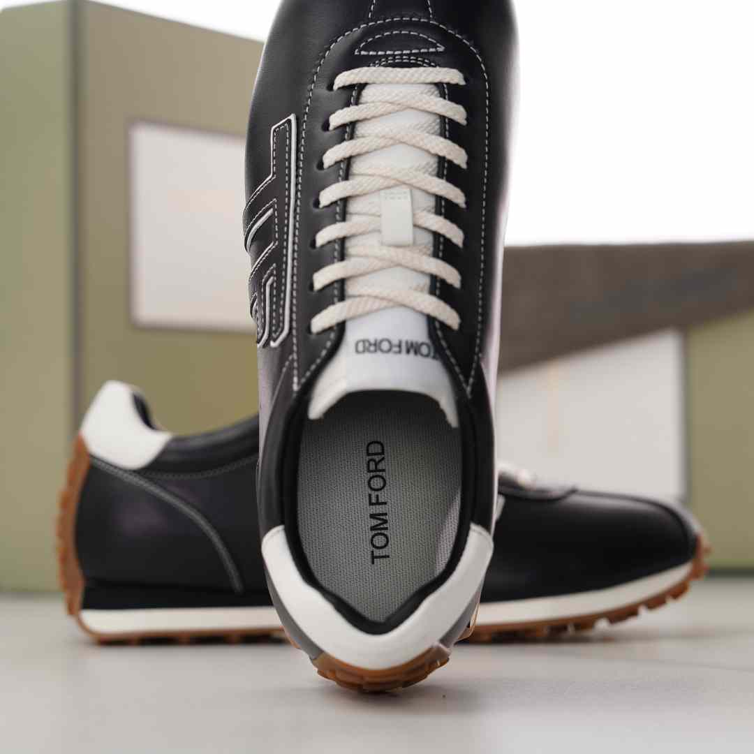 Thom Browne Leather Shoes - FashionPlug