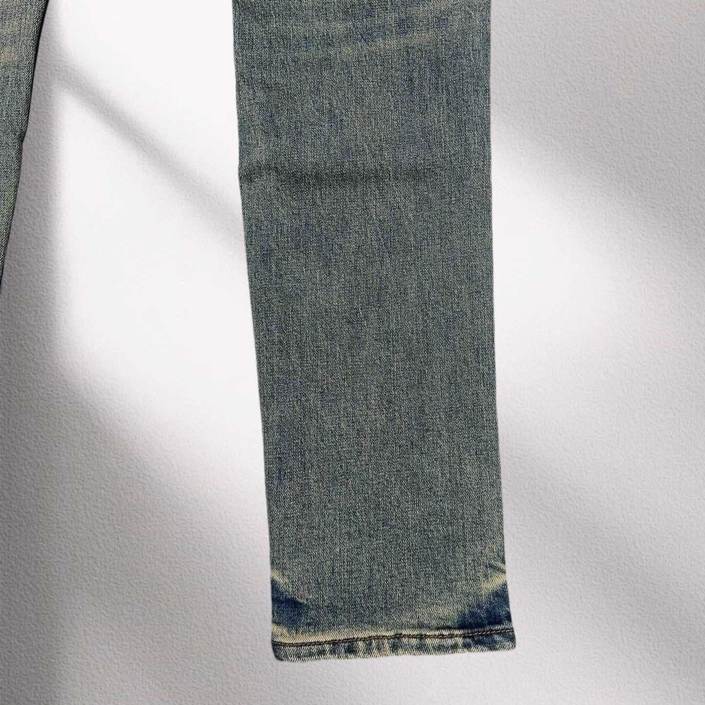 Amiri Jeans    6111 - FashionPlug