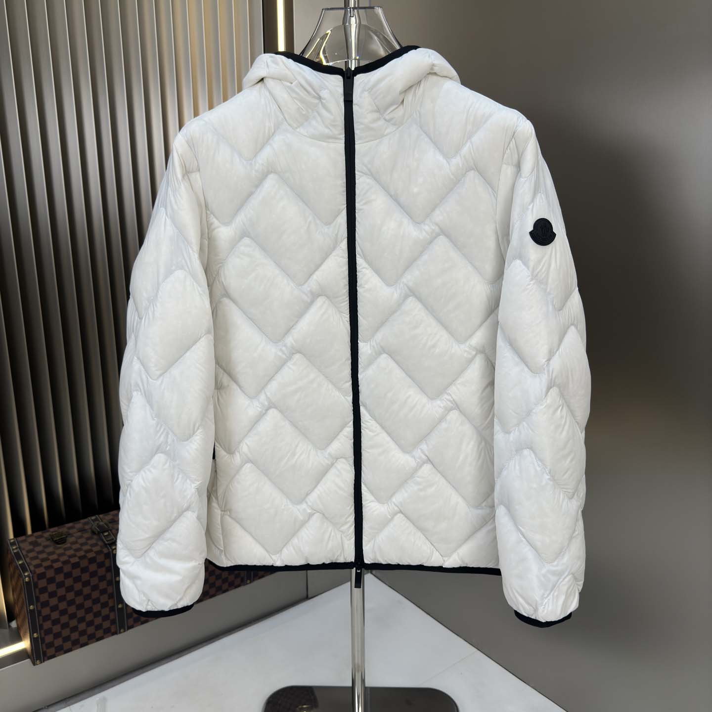 Moncler Bimont Hooded Wave-Quilted Short Down Jacket - FashionPlug