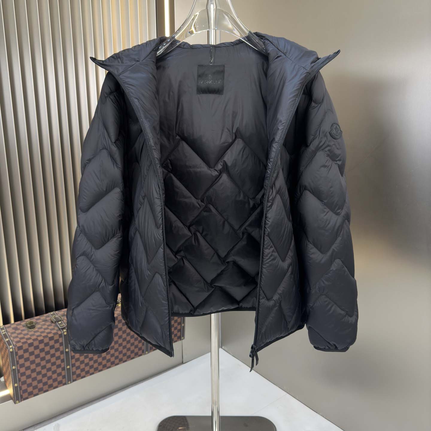 Moncler Bimont Hooded Wave-Quilted Short Down Jacket - FashionPlug