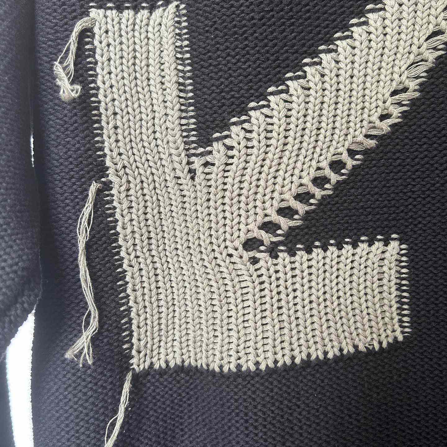 Off-White Reverse Arrow Diag Knit Crewneck 'Black/Green' - FashionPlug