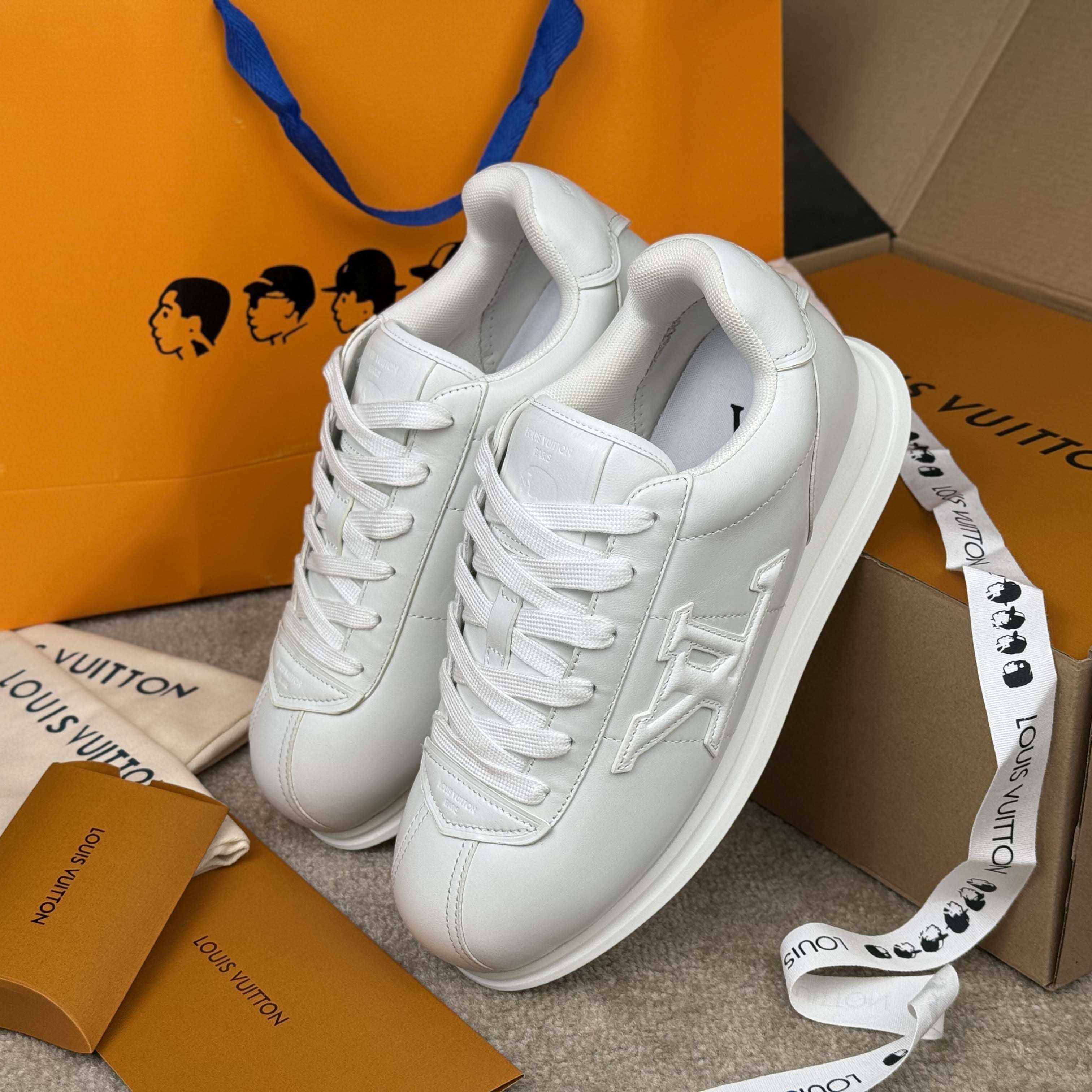 Louis Vuitton LV BUTTERSOFT Sneaker    1AIKDO - FashionPlug