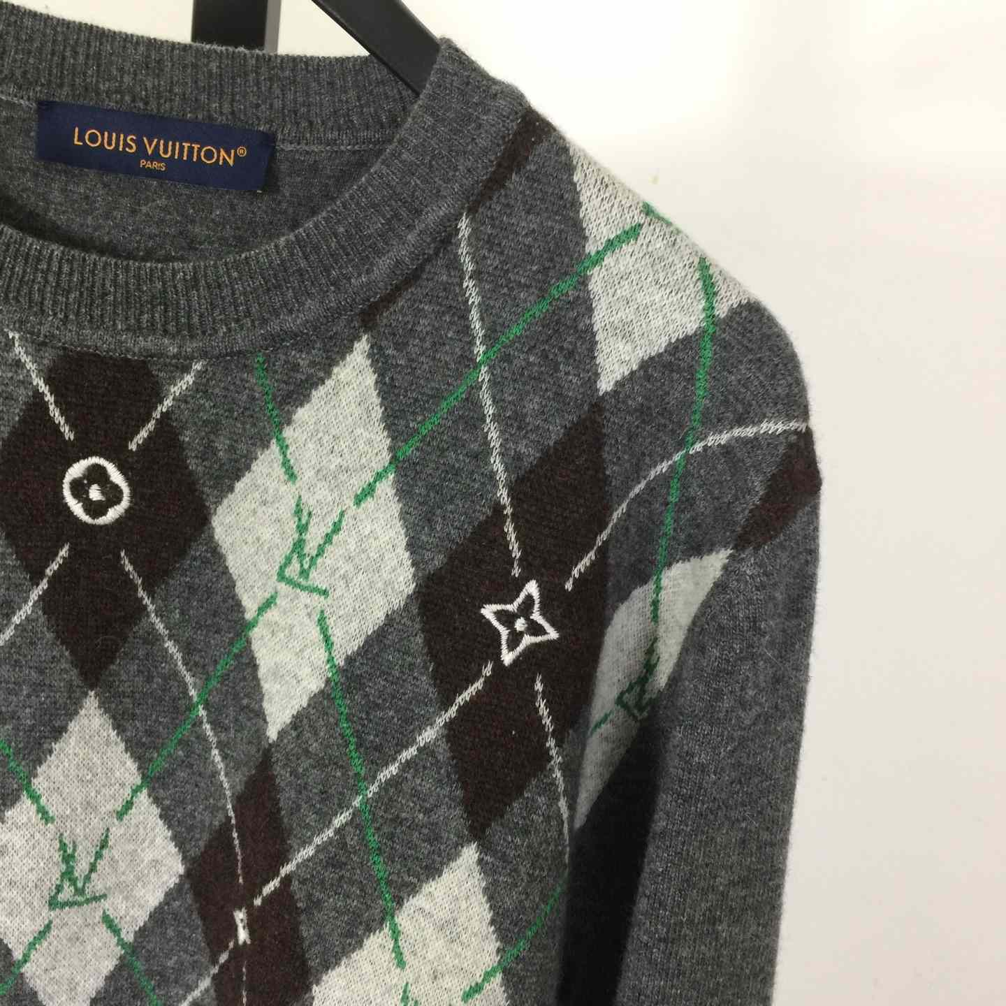 Louis Vuitton Argyle Crewneck    1AIMCJ - FashionPlug